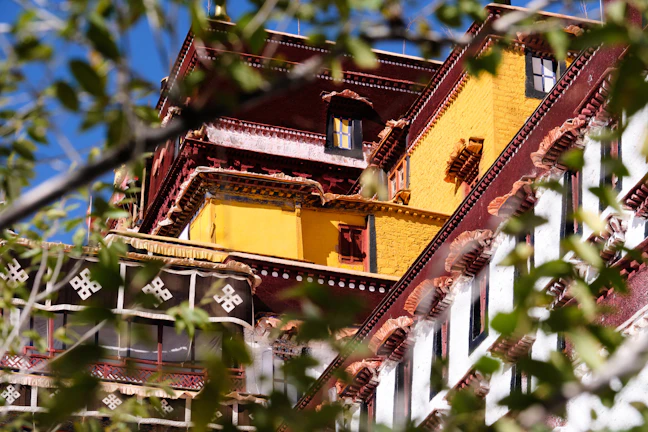 6-Day Lhasa Budget Itinerary: Backpacking Guide