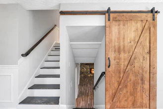 a staircase leading to a door