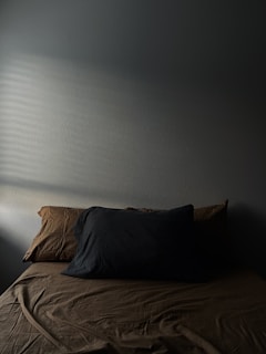 Quiet bedroom with large bed and soft lighting