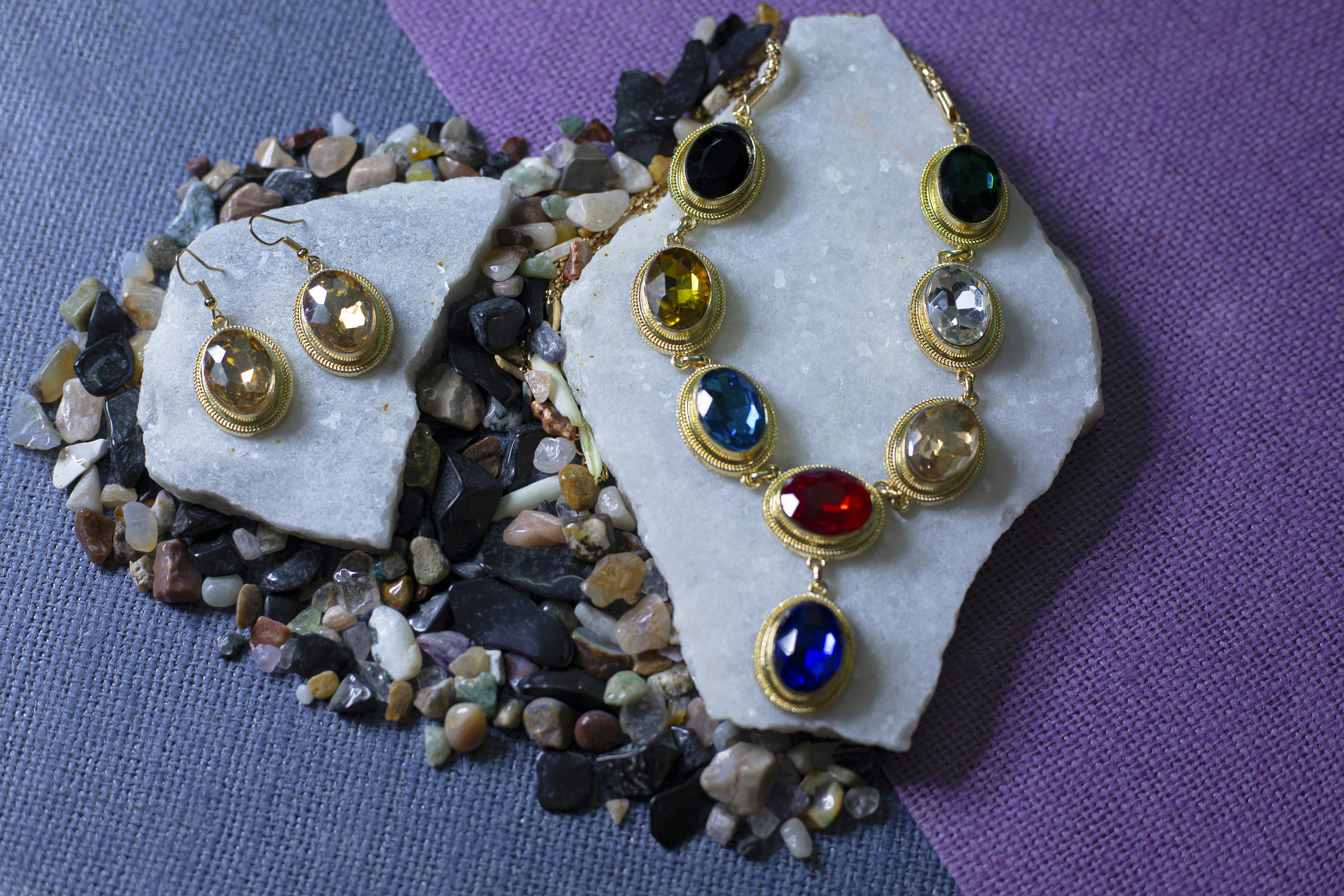 Necklace with stones