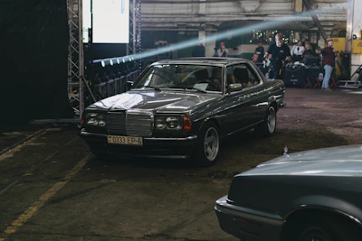Mercedes W123