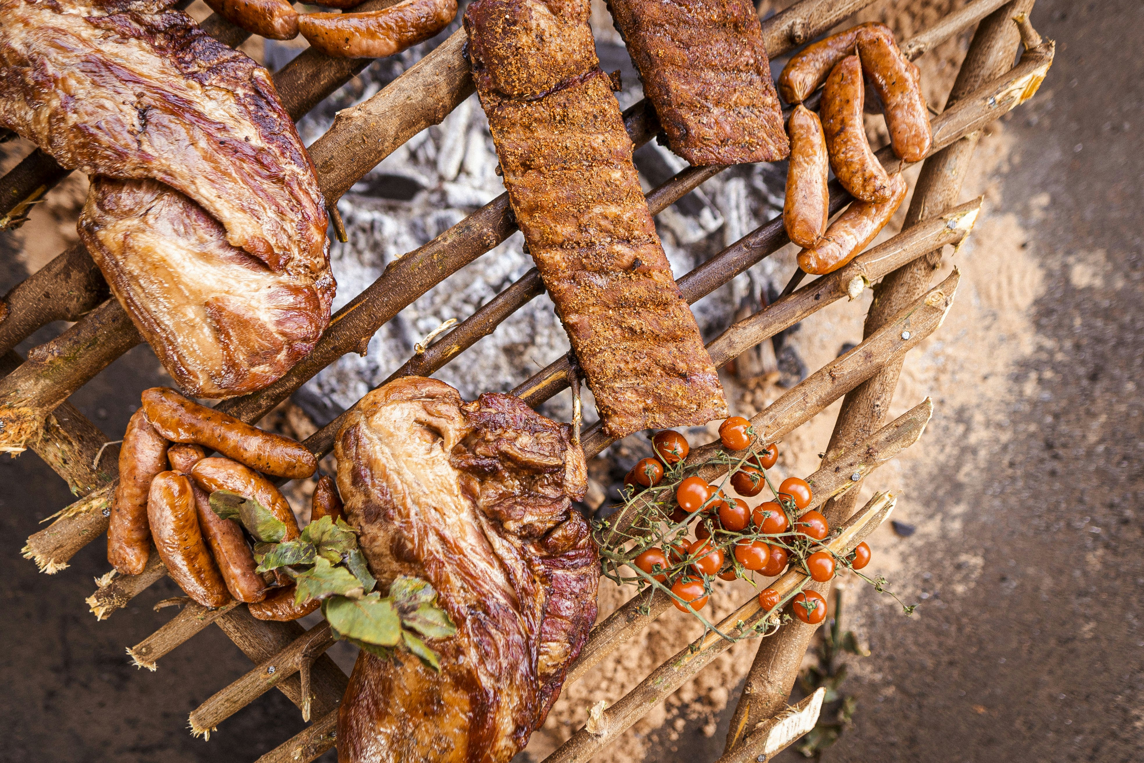 gray computer monitor