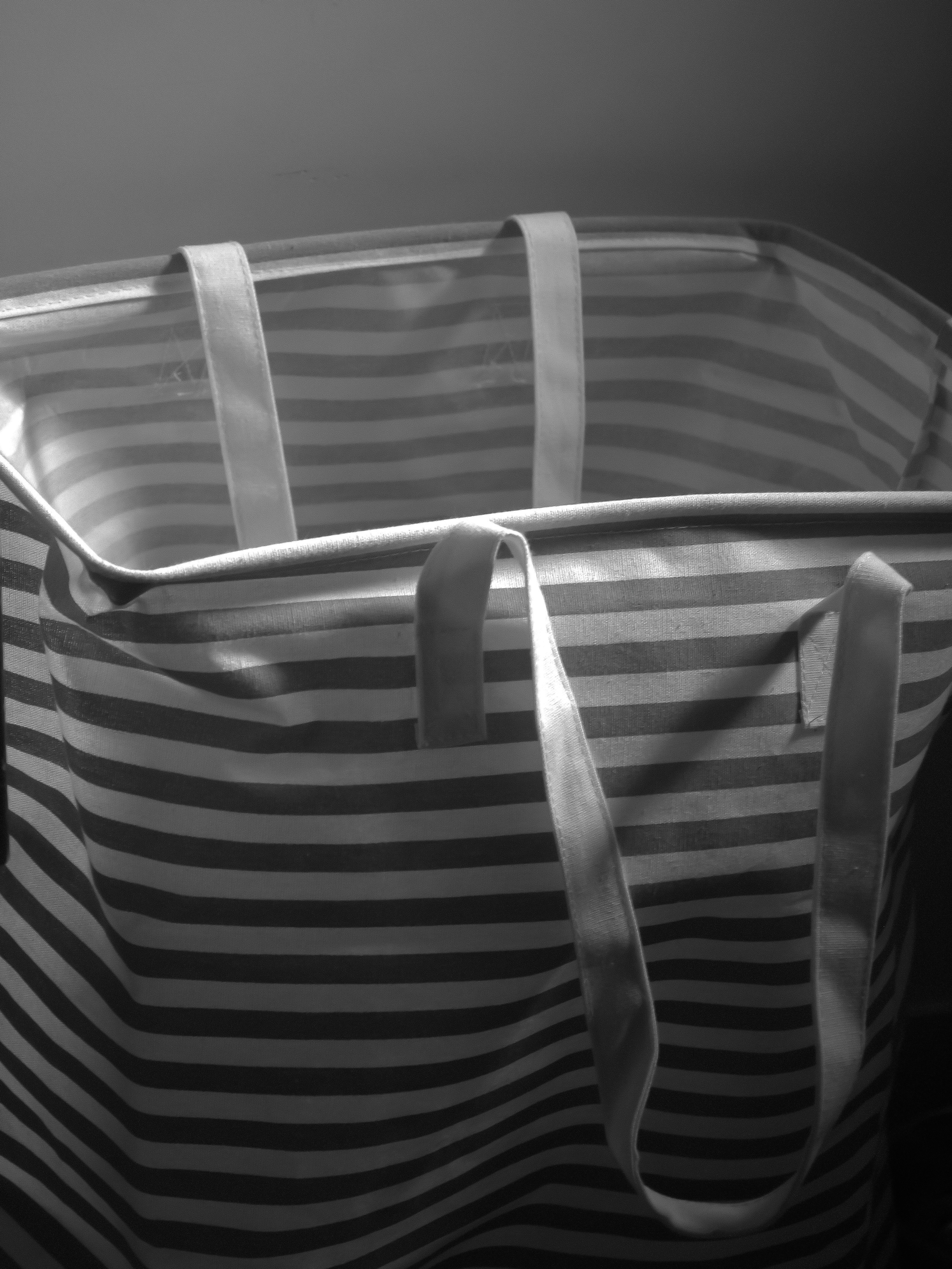 black and white bed linen