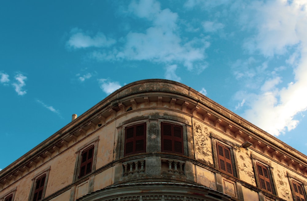 a building with a blue sky