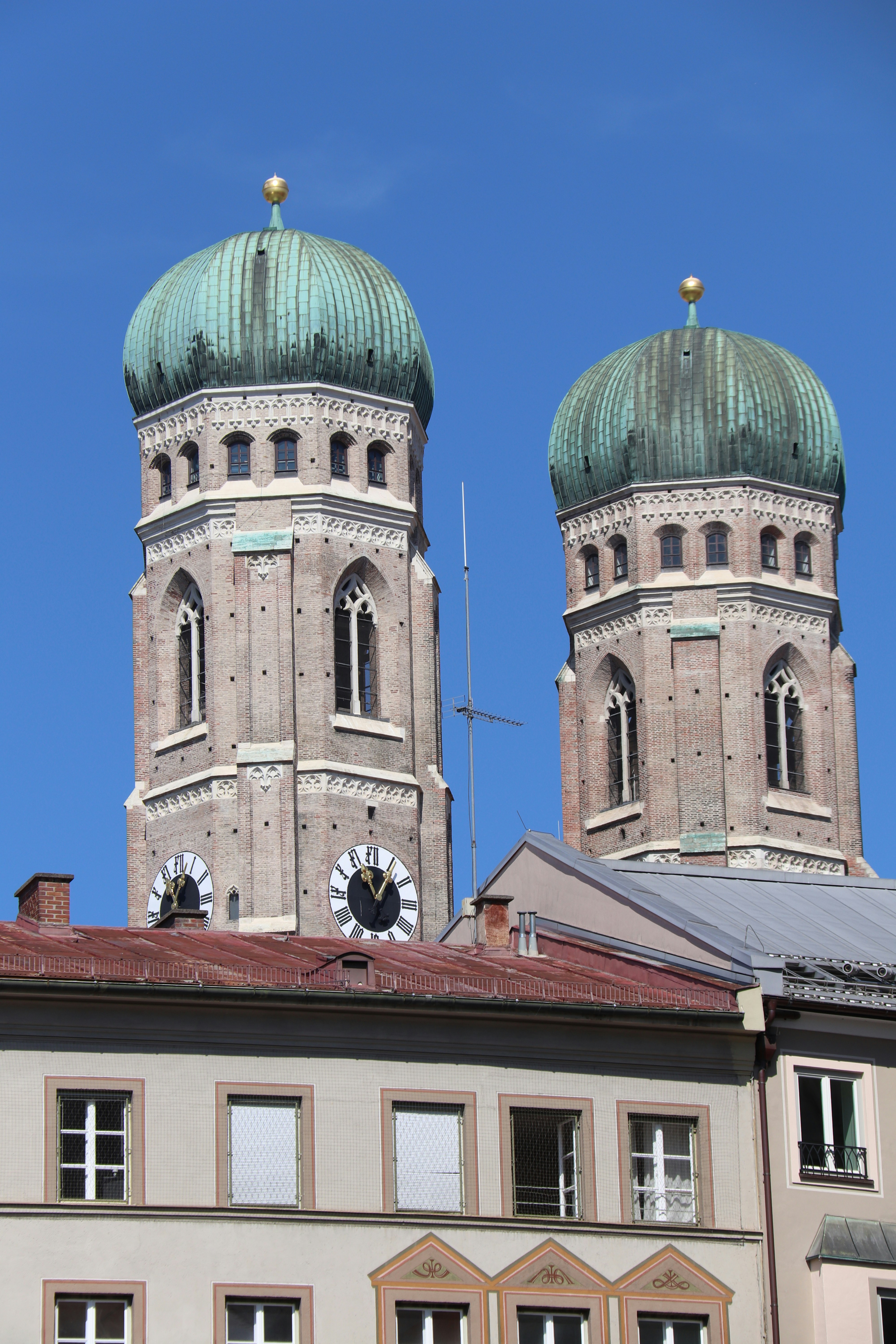 a clock on Munich Frauenkirche