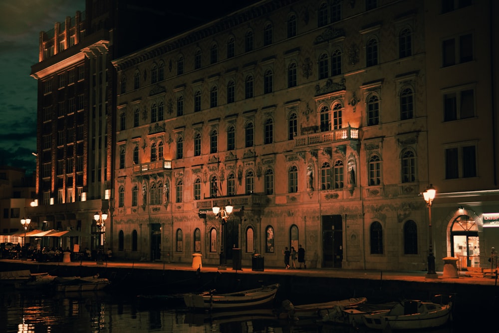 a building with many windows