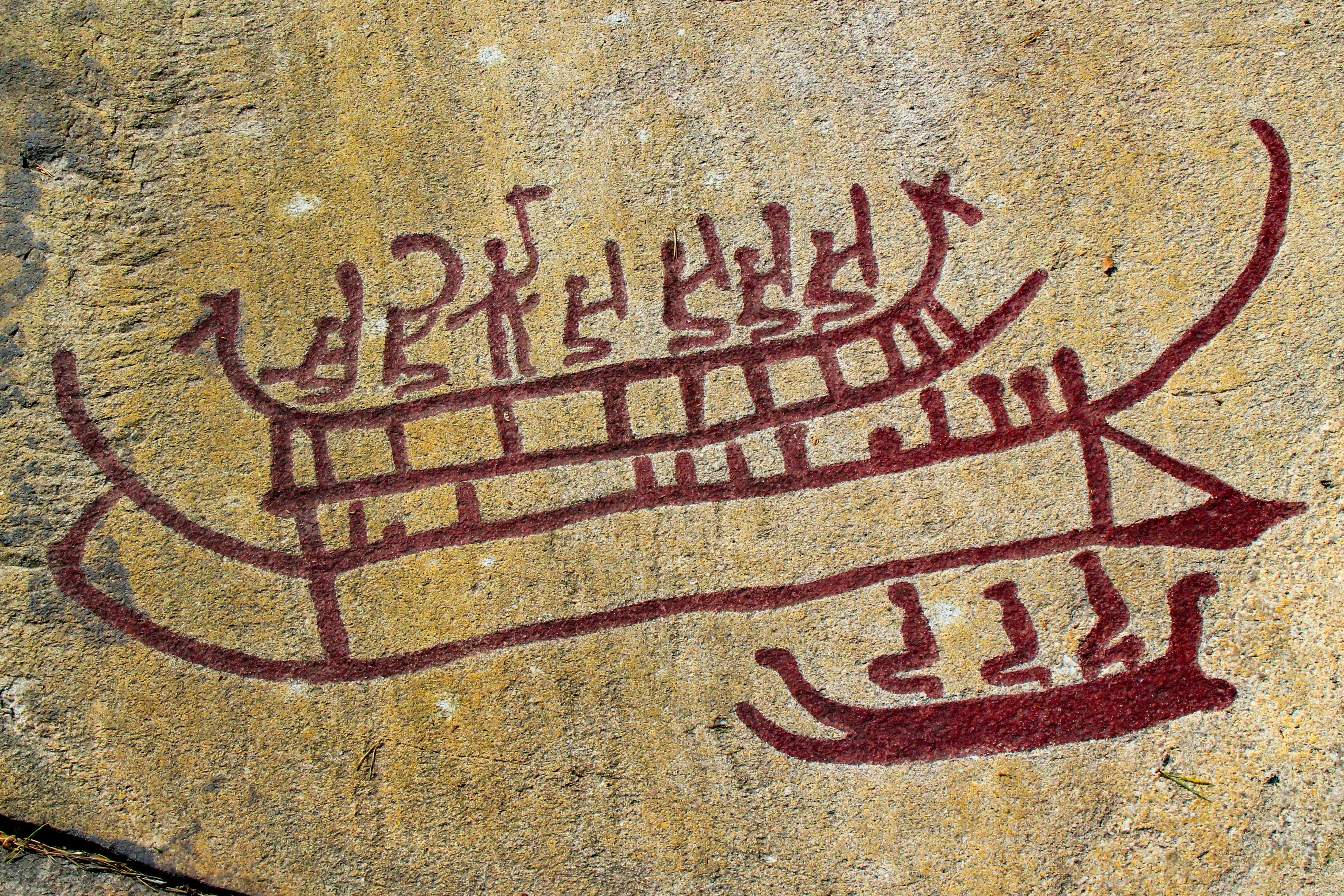 Petroglyphs and Pictographs: What’s the Difference? (image credits: unsplash)