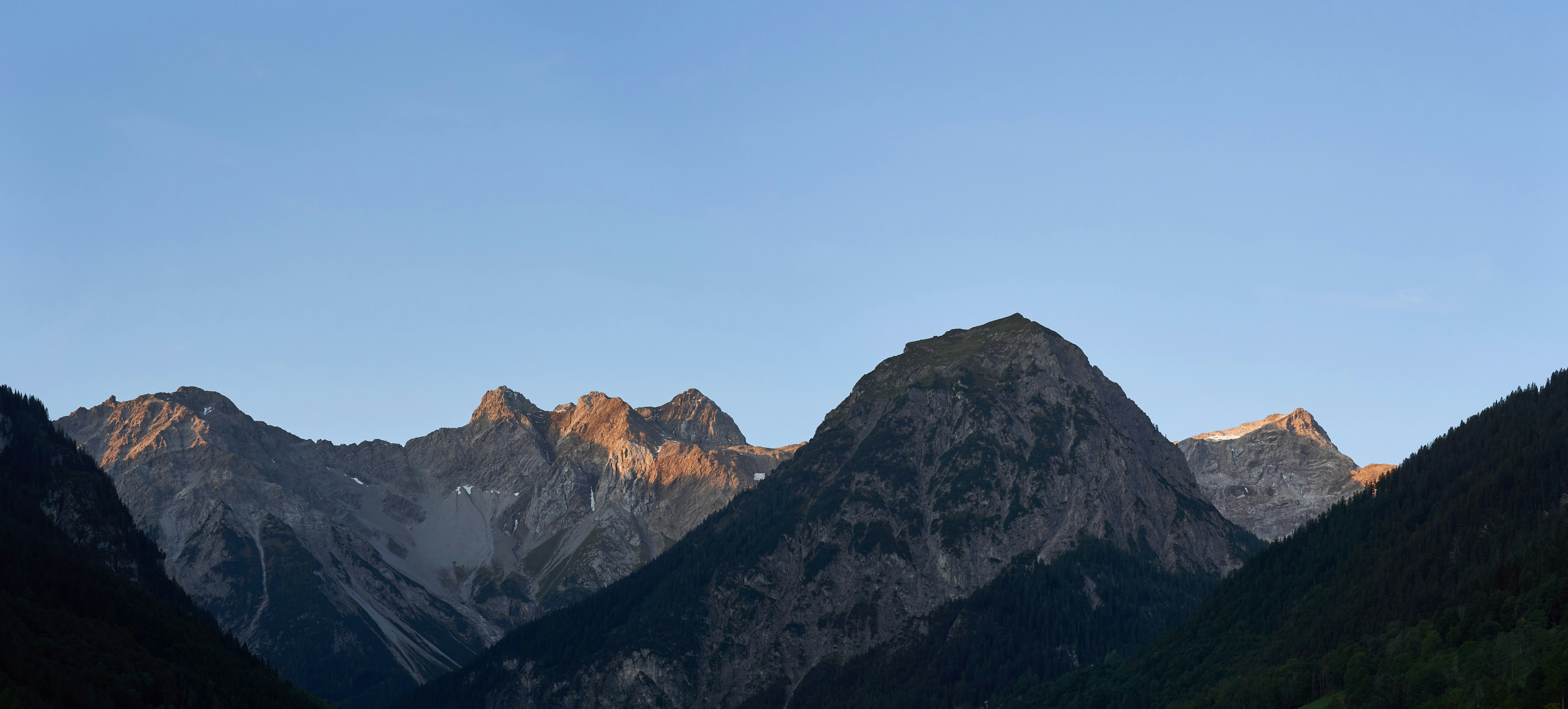 Photo by wolfgang_hasselmann