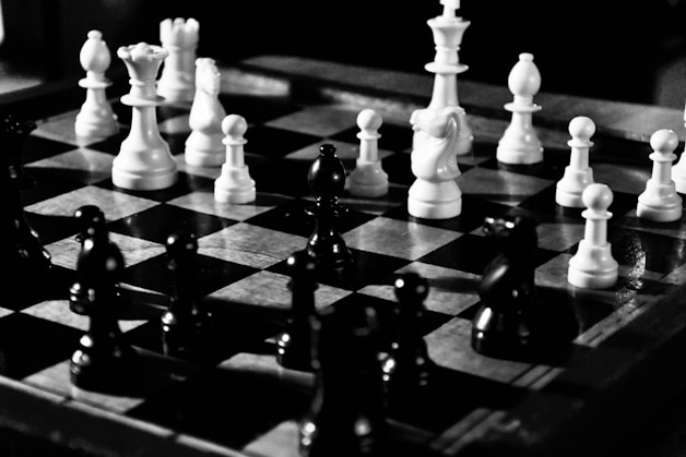 Tabuleiro de xadrez e peças