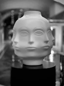 a statue of a woman