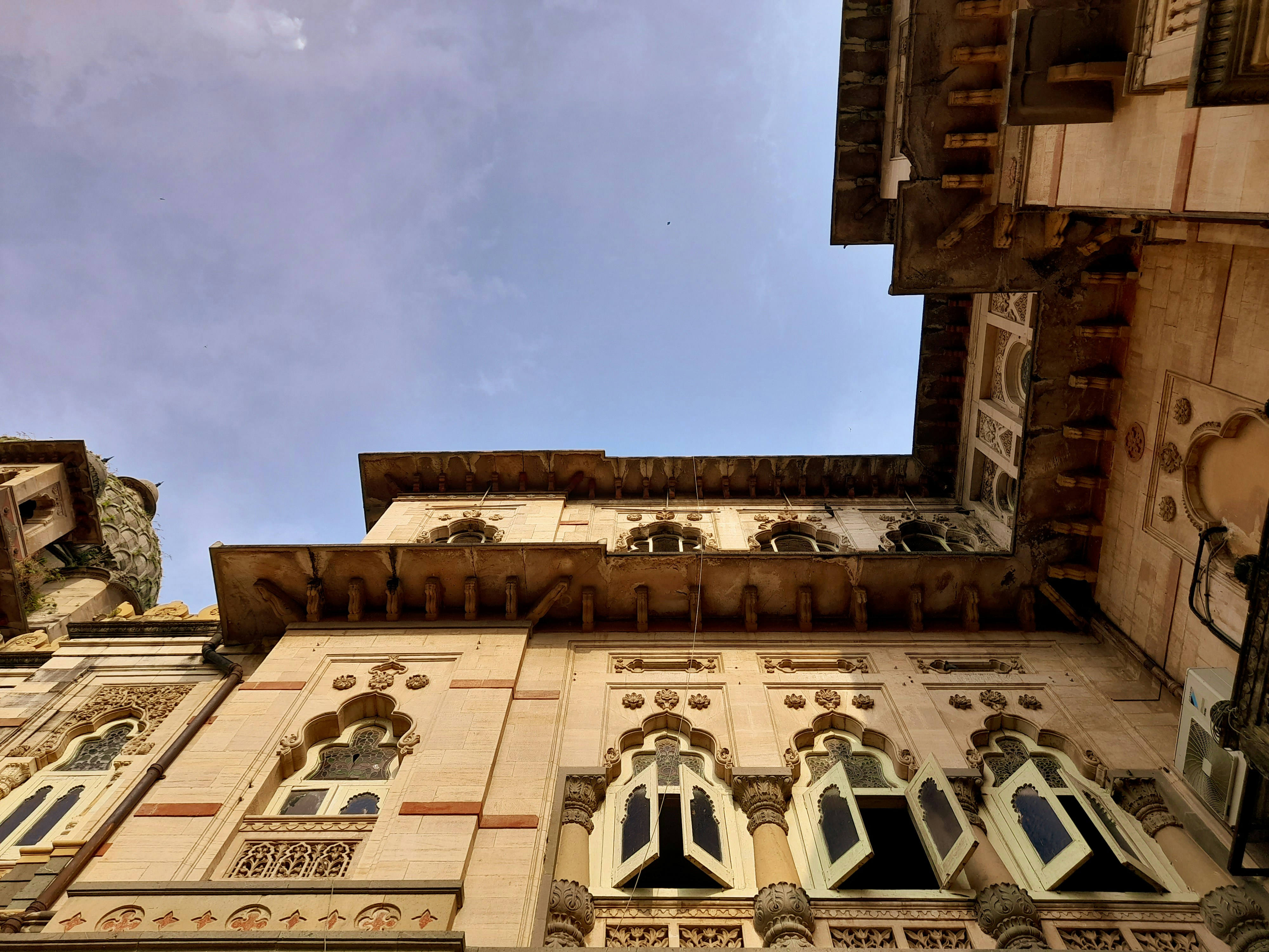 a building with a large balcony, 