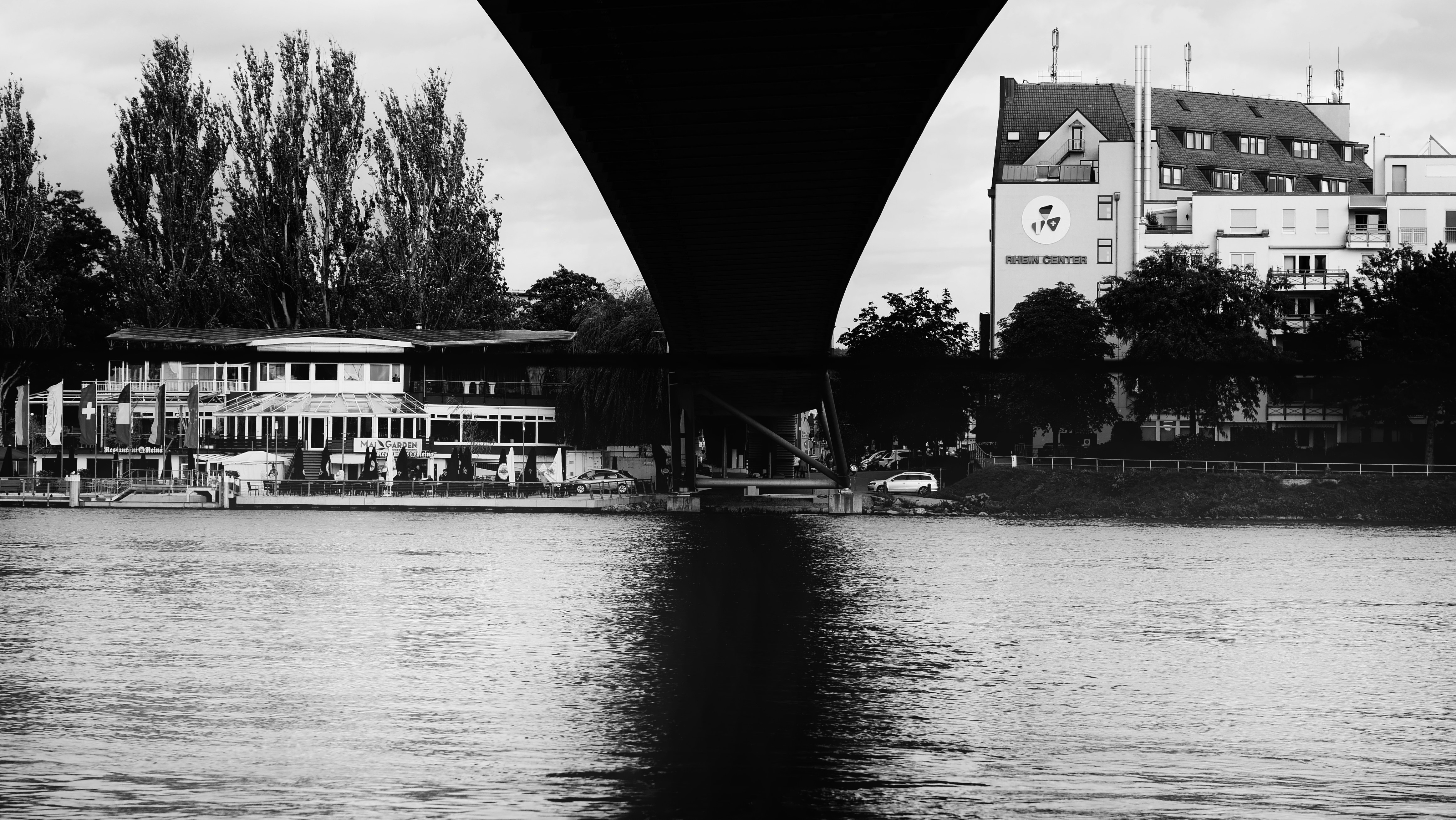 Photo by christiangafenesch