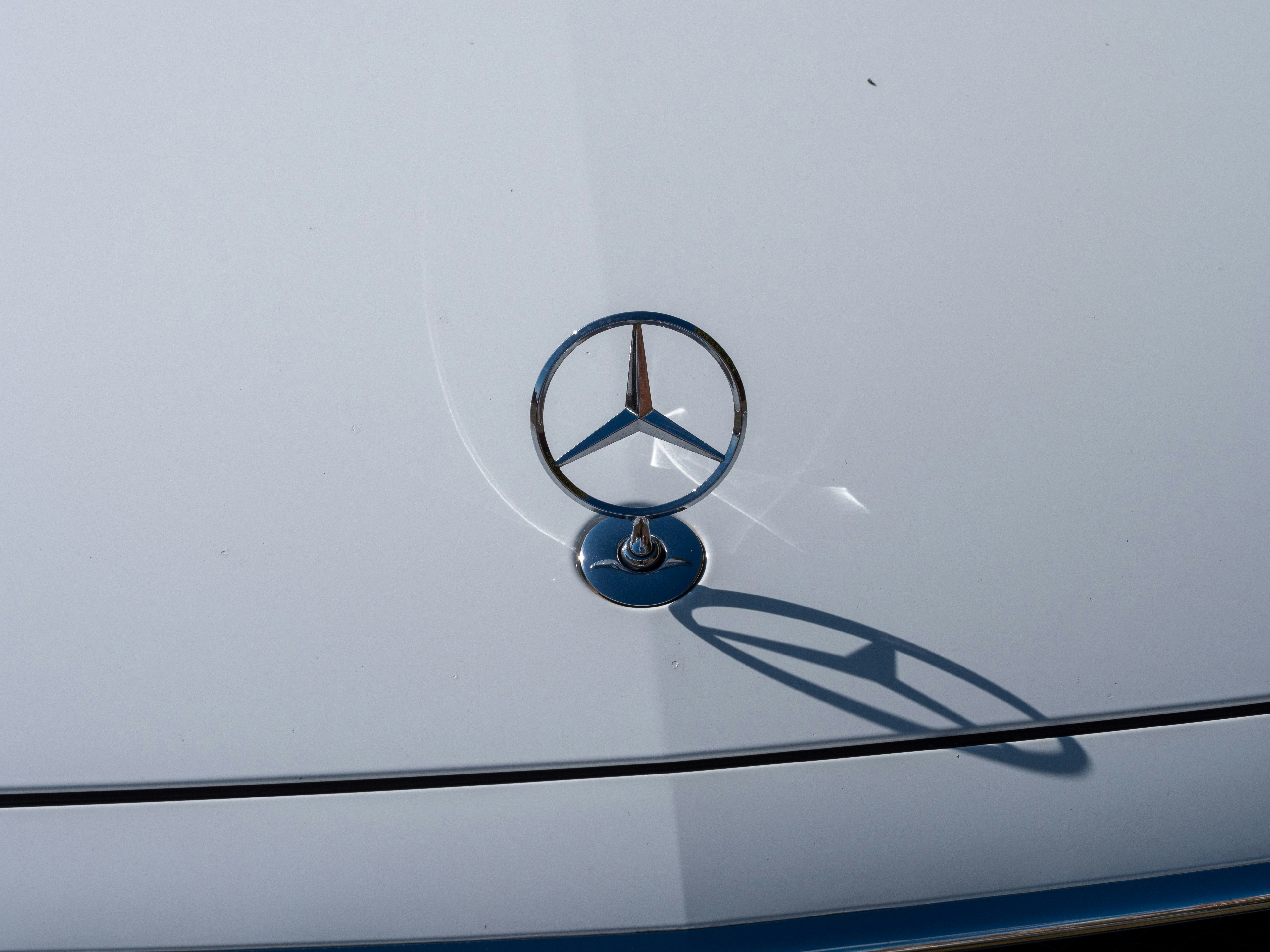 Mercedes-Benz V-Class 2025 Mở Đặt Cọc – Giá Chính Thức Từ 3,4 Tỷ