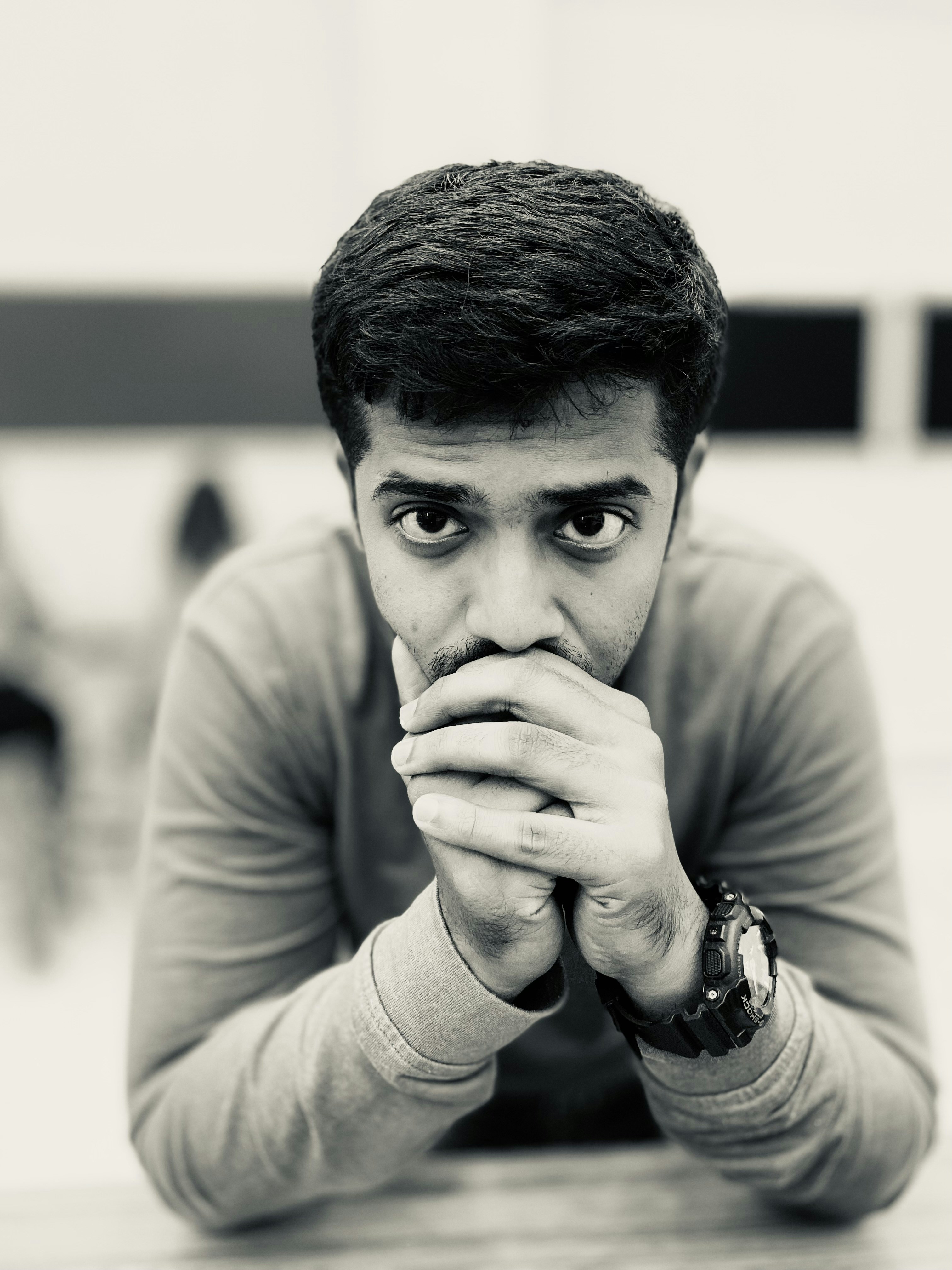 退屈・がっかりした表情の人