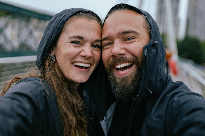 Smiling international pair