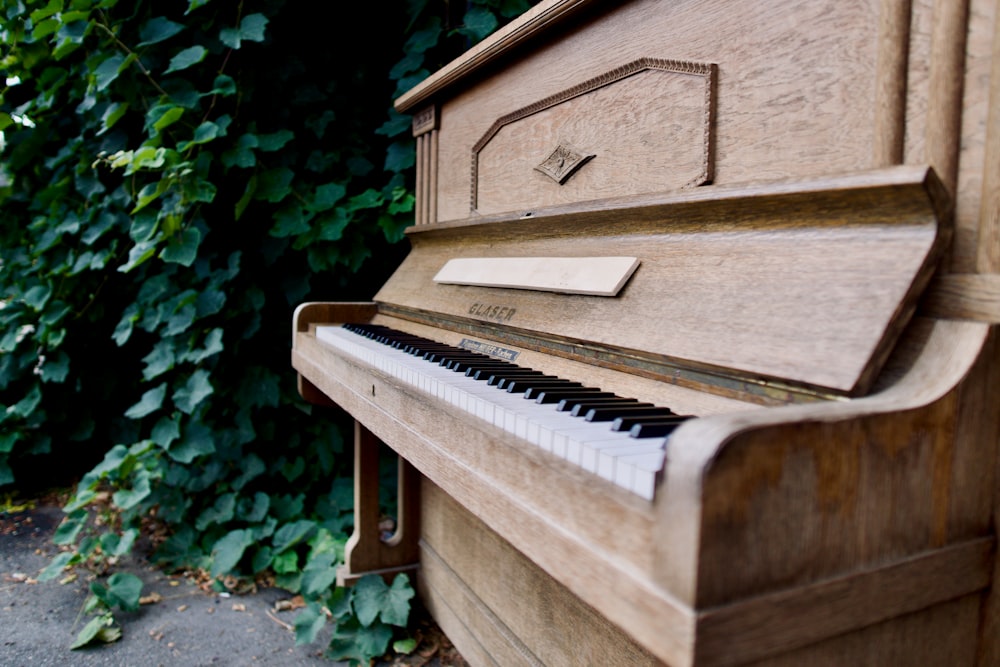 a piano with a keyboard