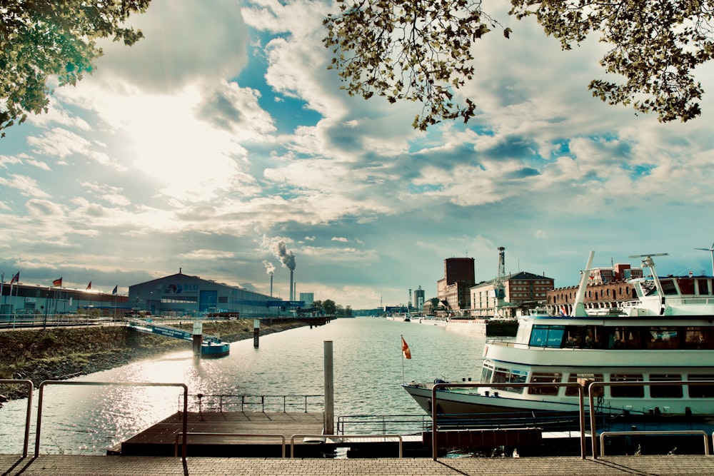 a boat docked at a pier