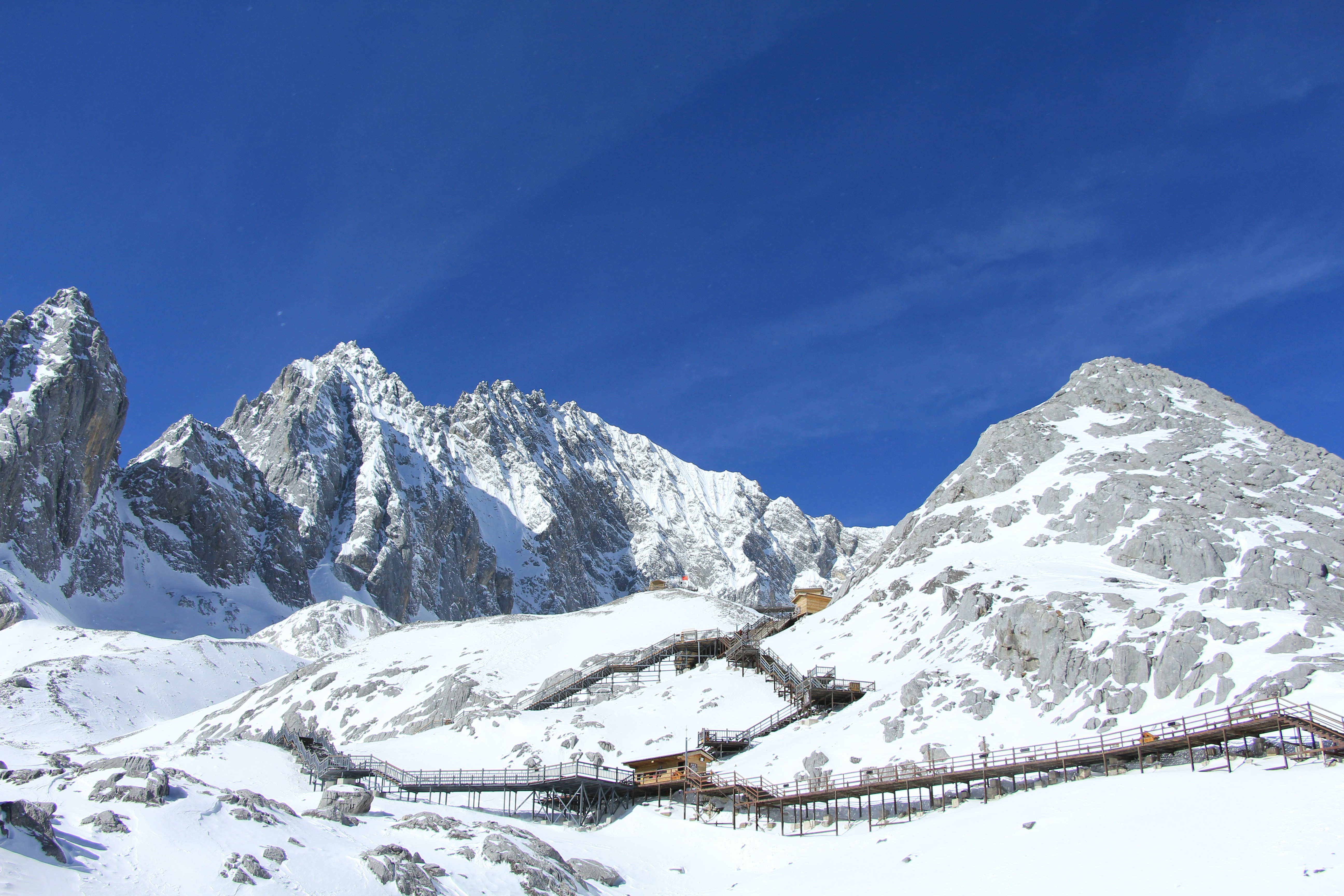 Jade Dragon Snow Mountain above Lijiang at sunset — China photography Yunnan tour