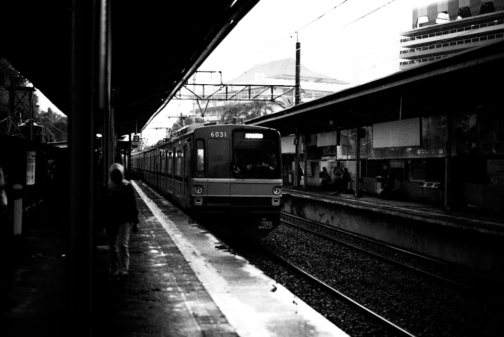 a train pulling into a station