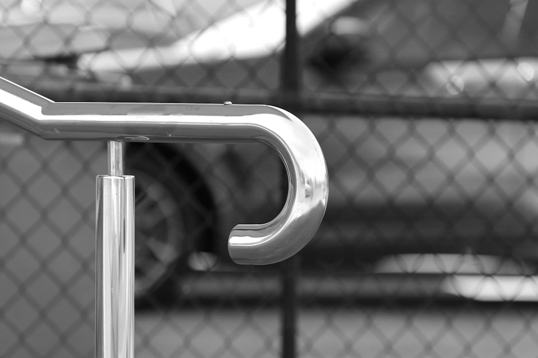 a close-up of a fence,