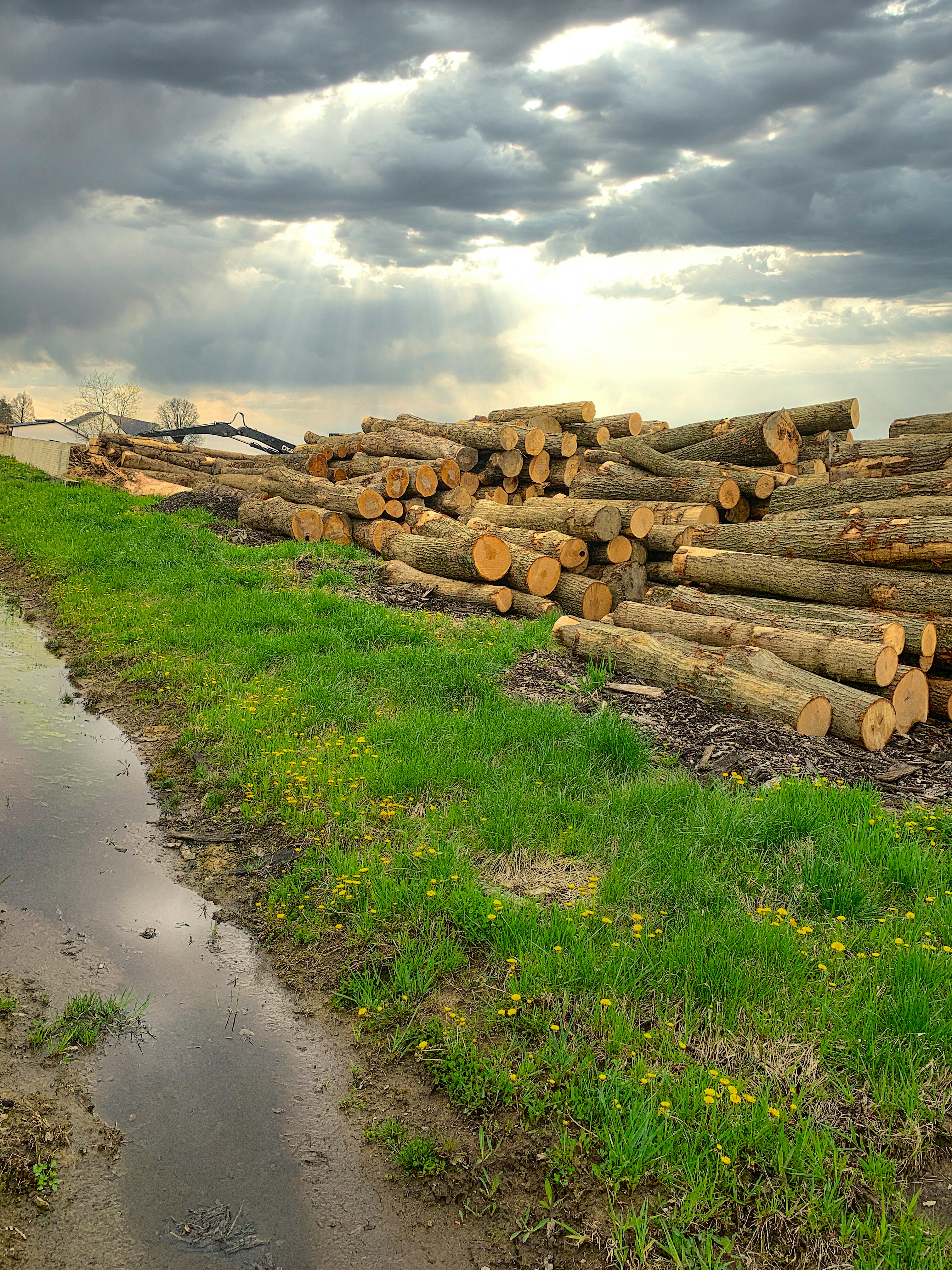 a stone wall with a stone fence