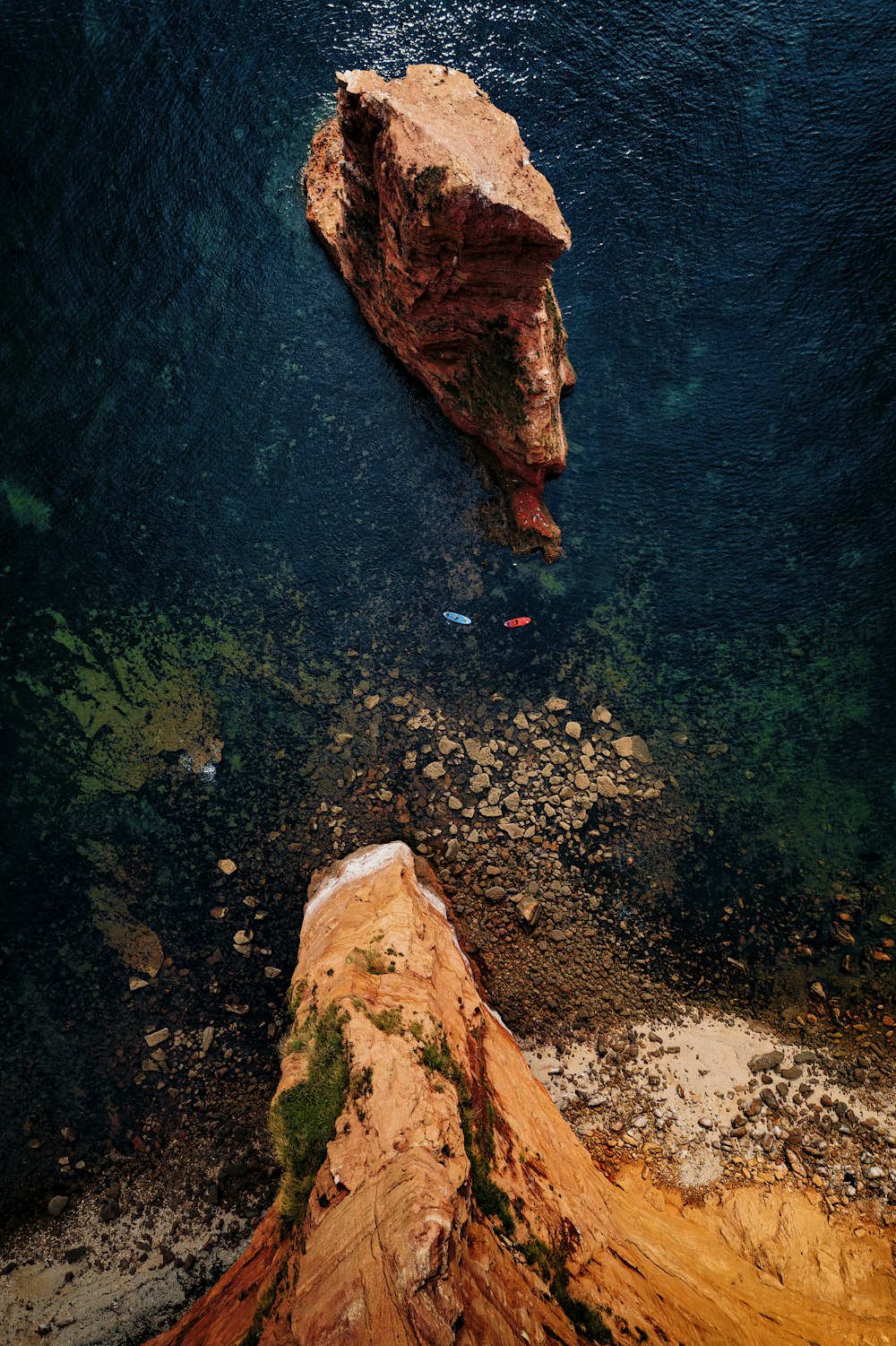 a close up of a rock