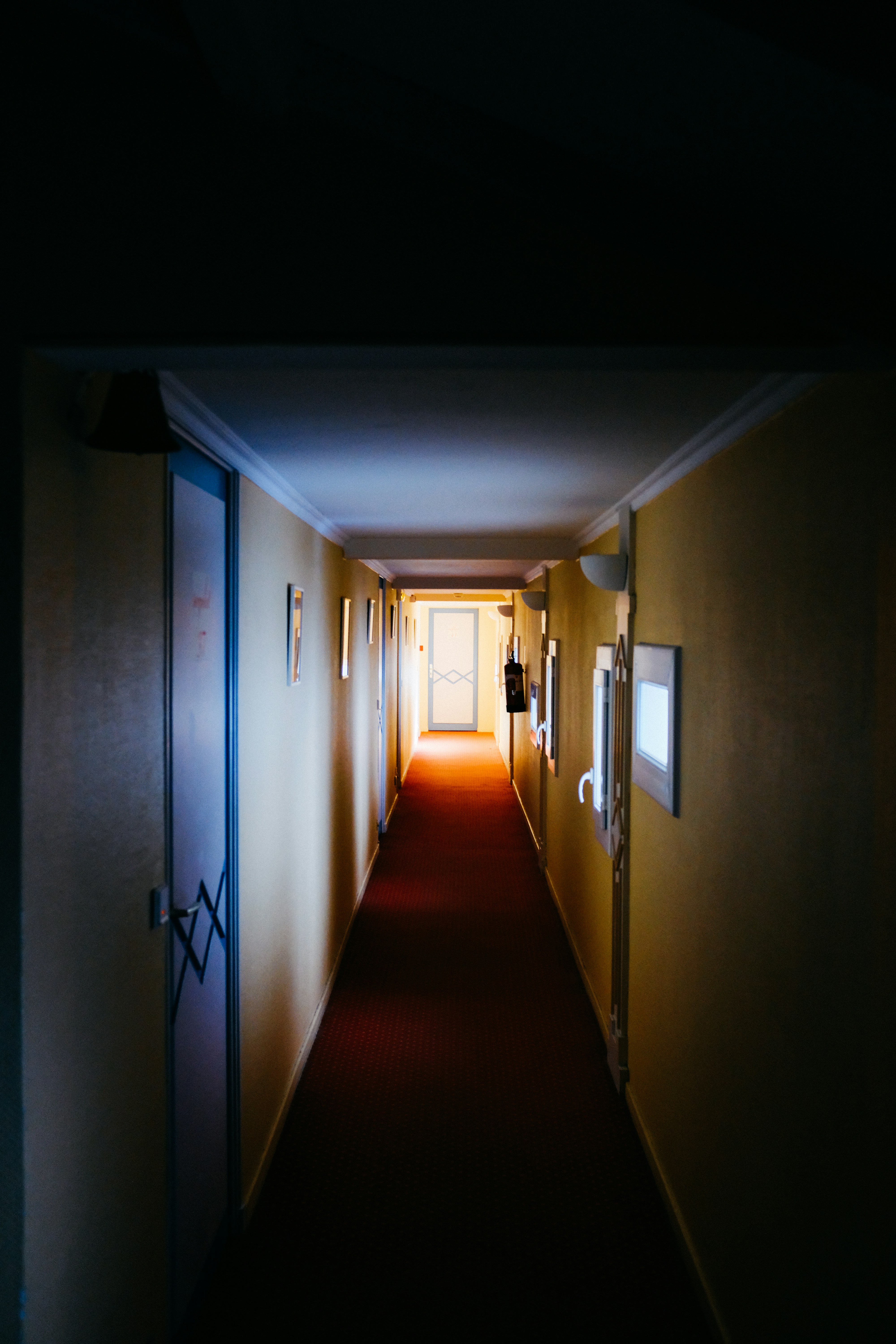 Photo by adrienolichon