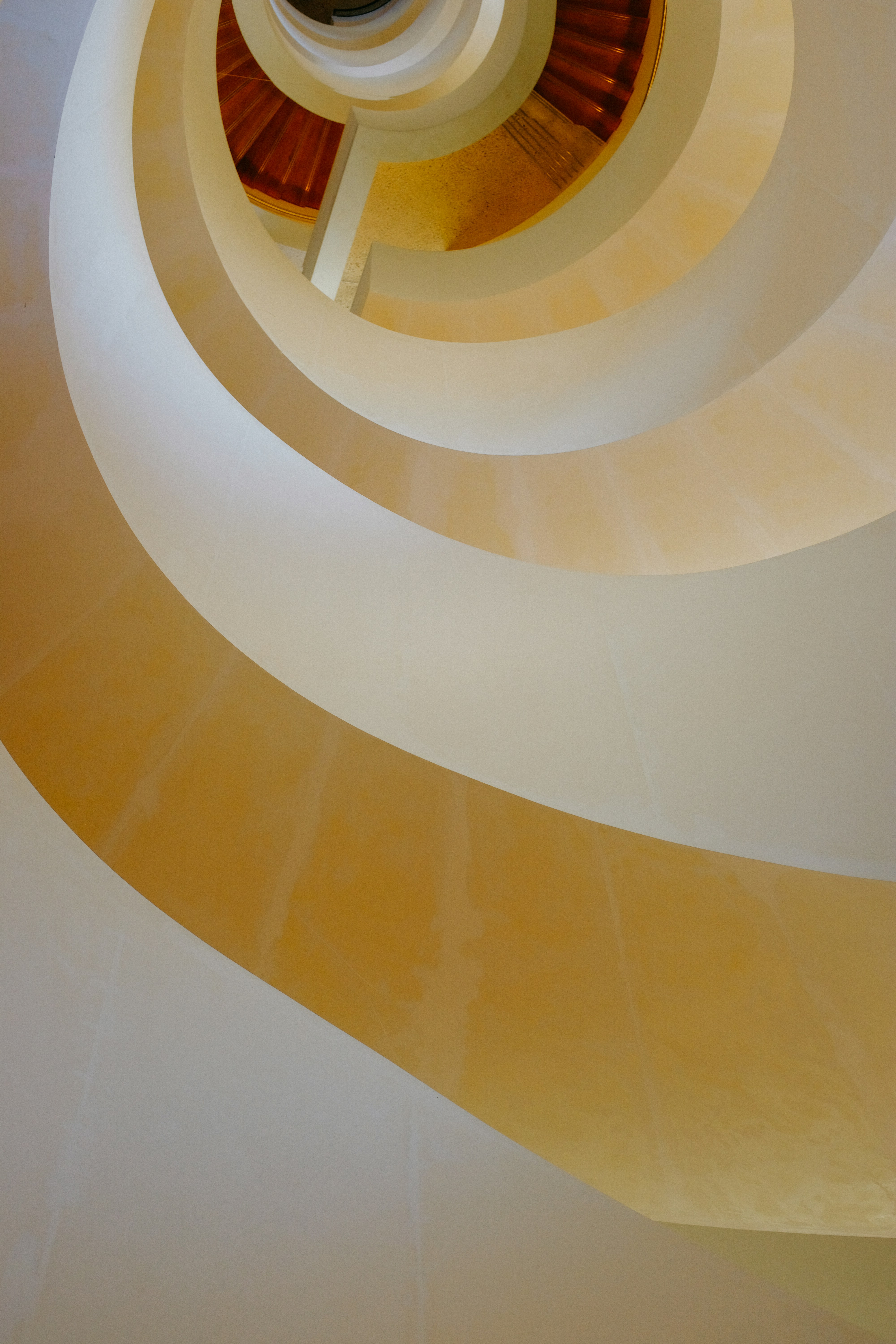 Photo by adrienolichon