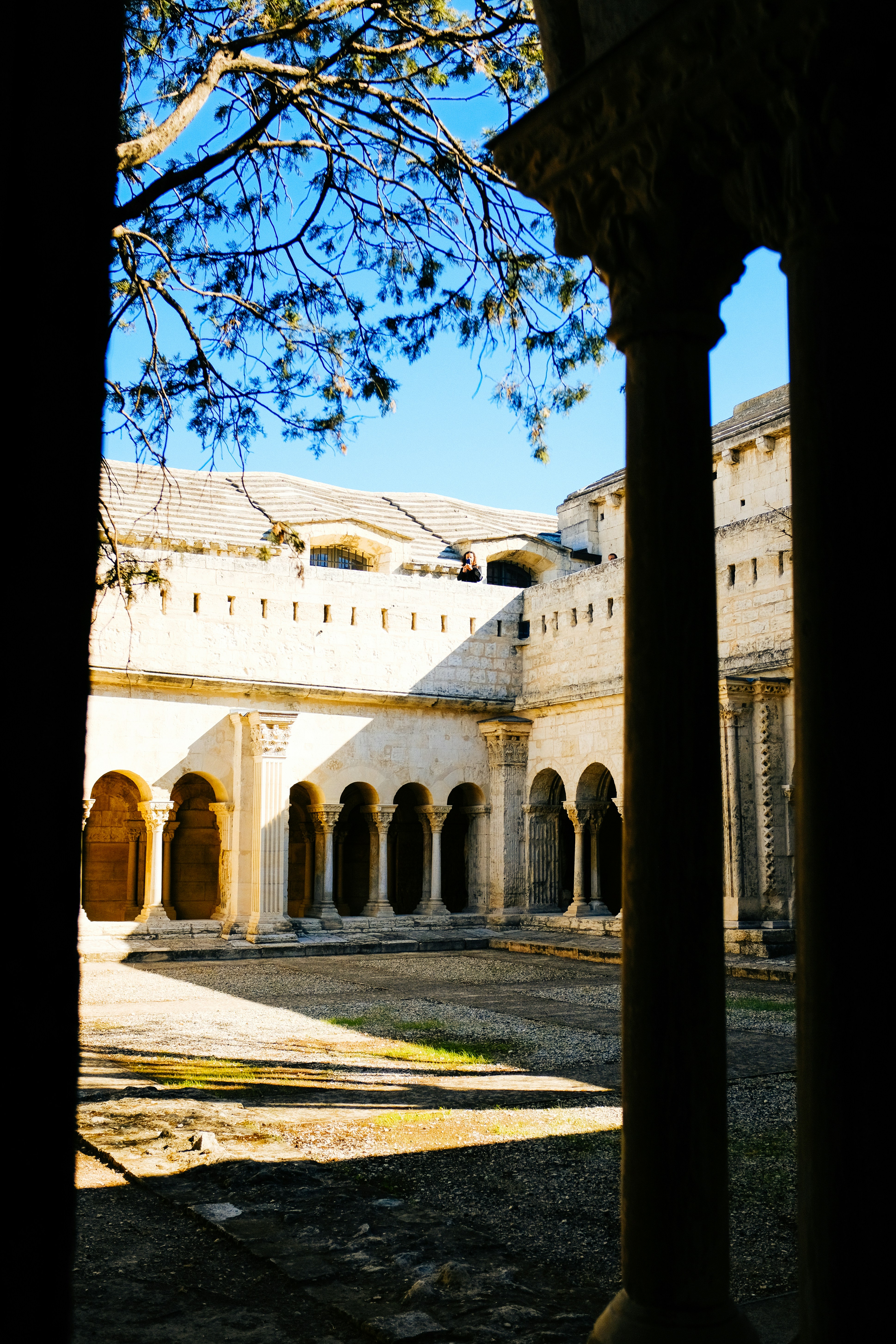 Photo by adrienolichon