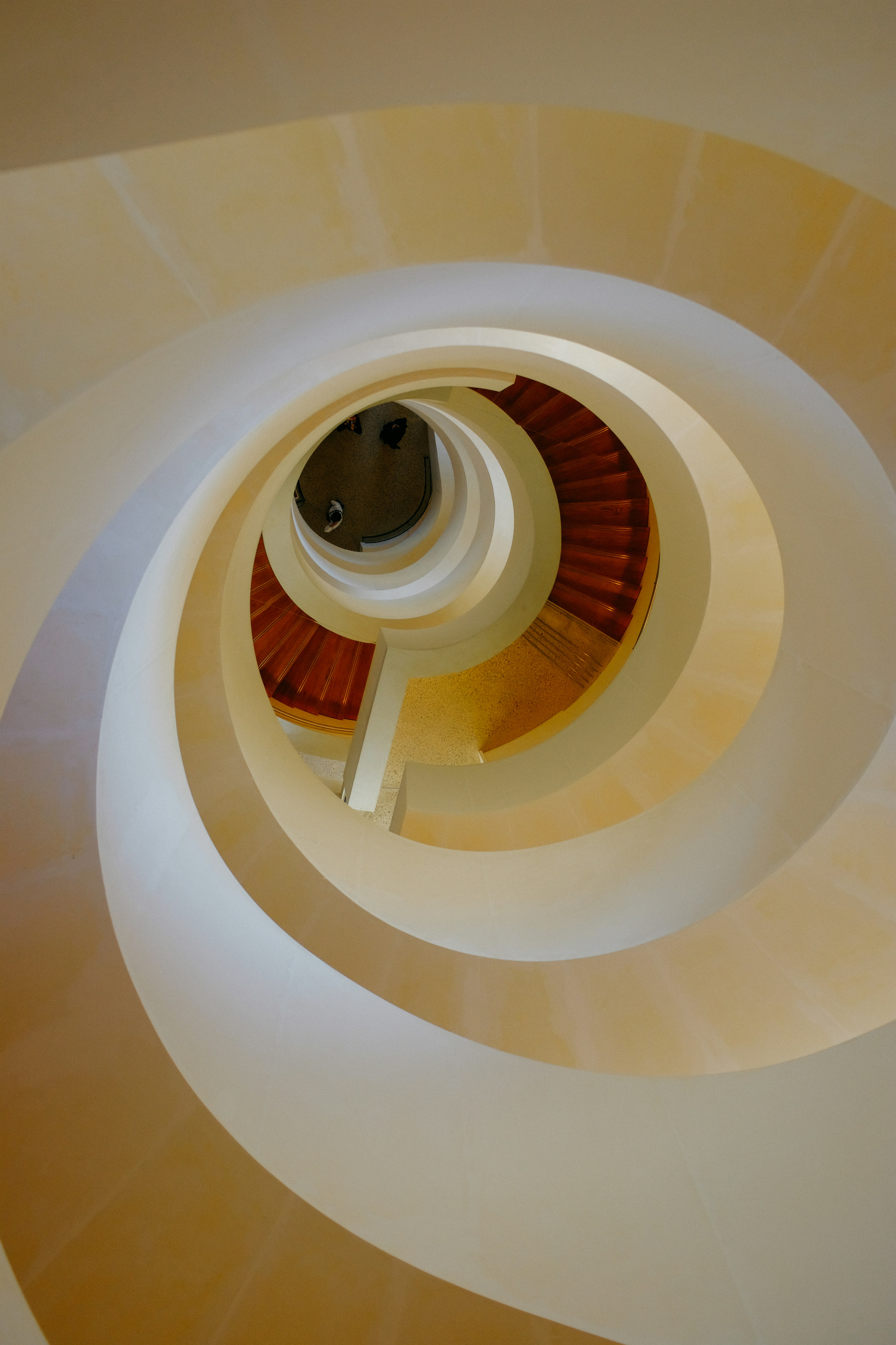 Photo by adrienolichon