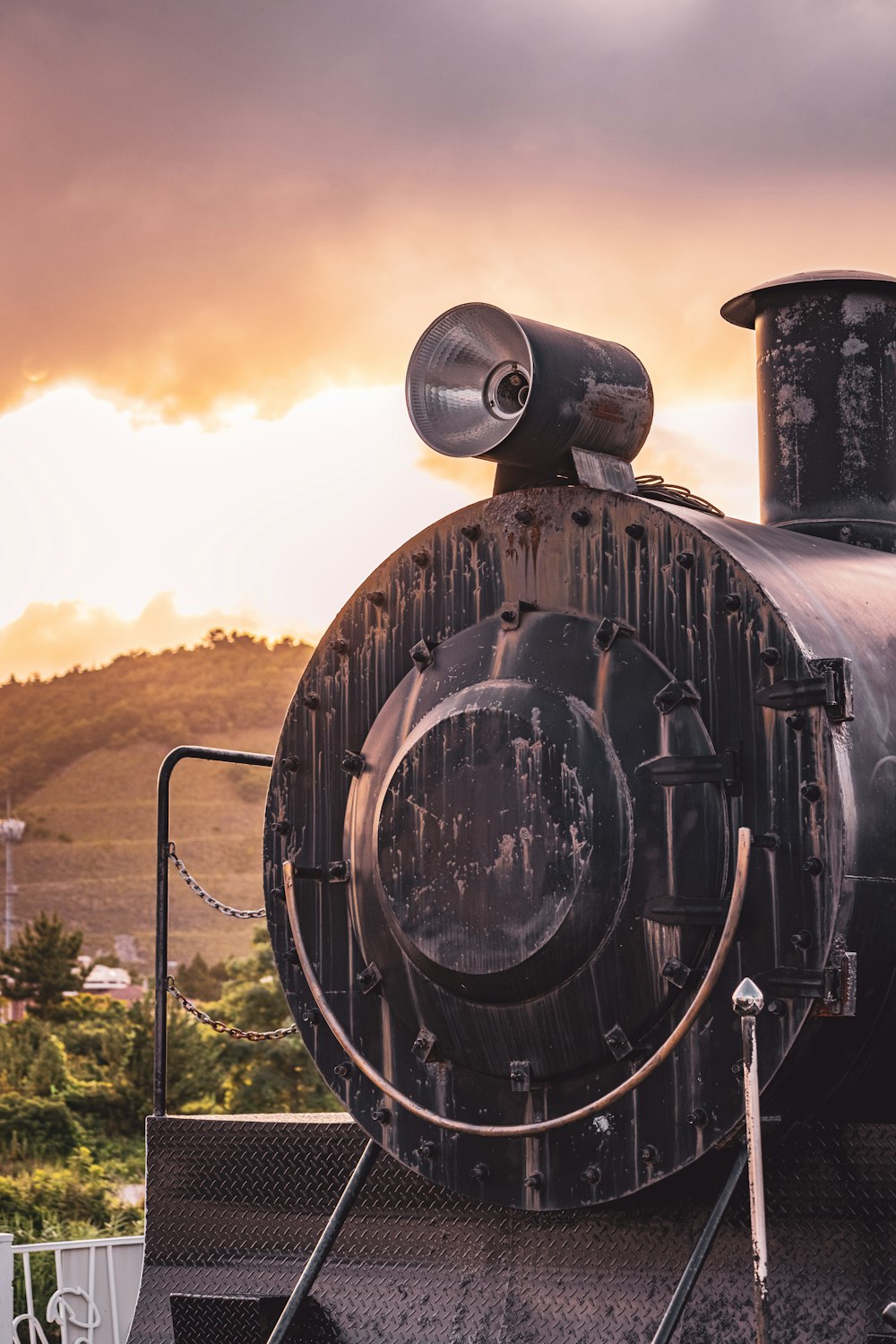 a train on the railway tracks