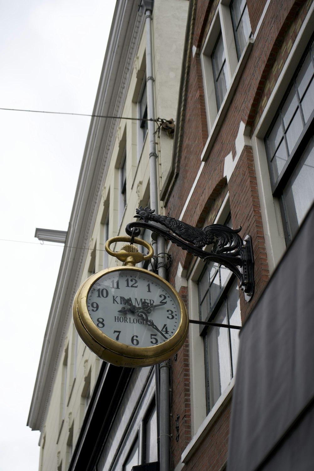 a bird on a clock