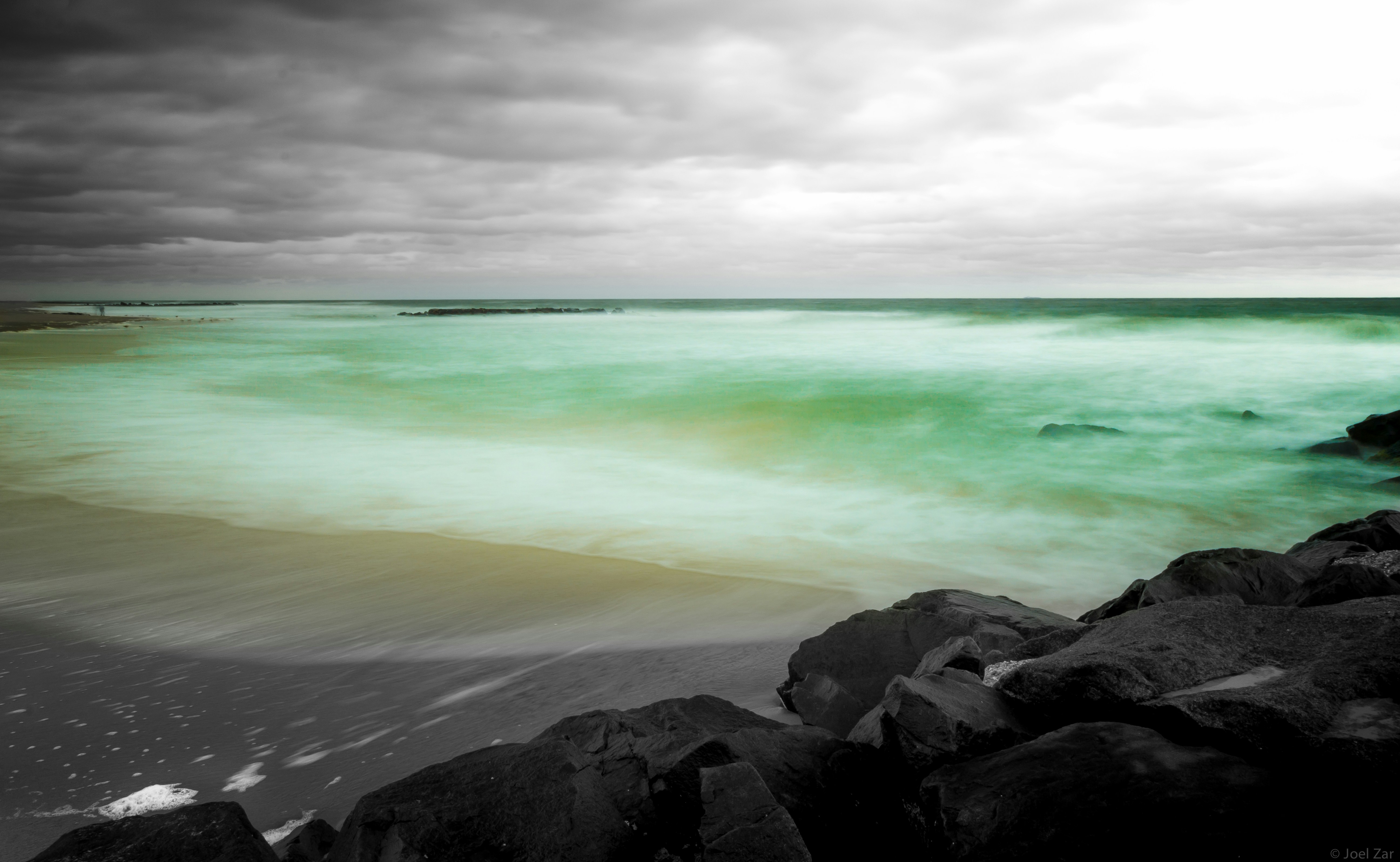 Photo by joelzar