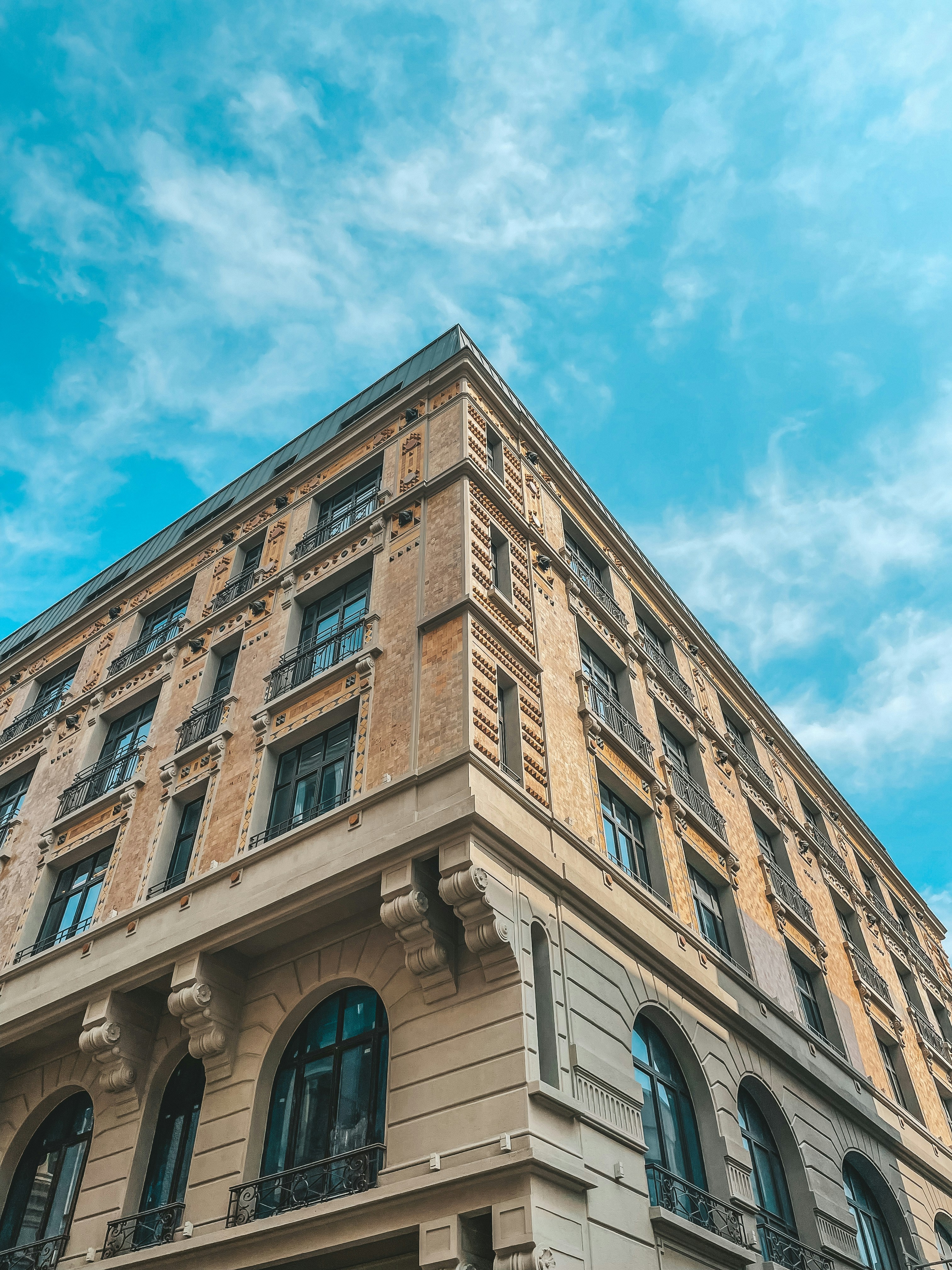 Photo by mertkahveci