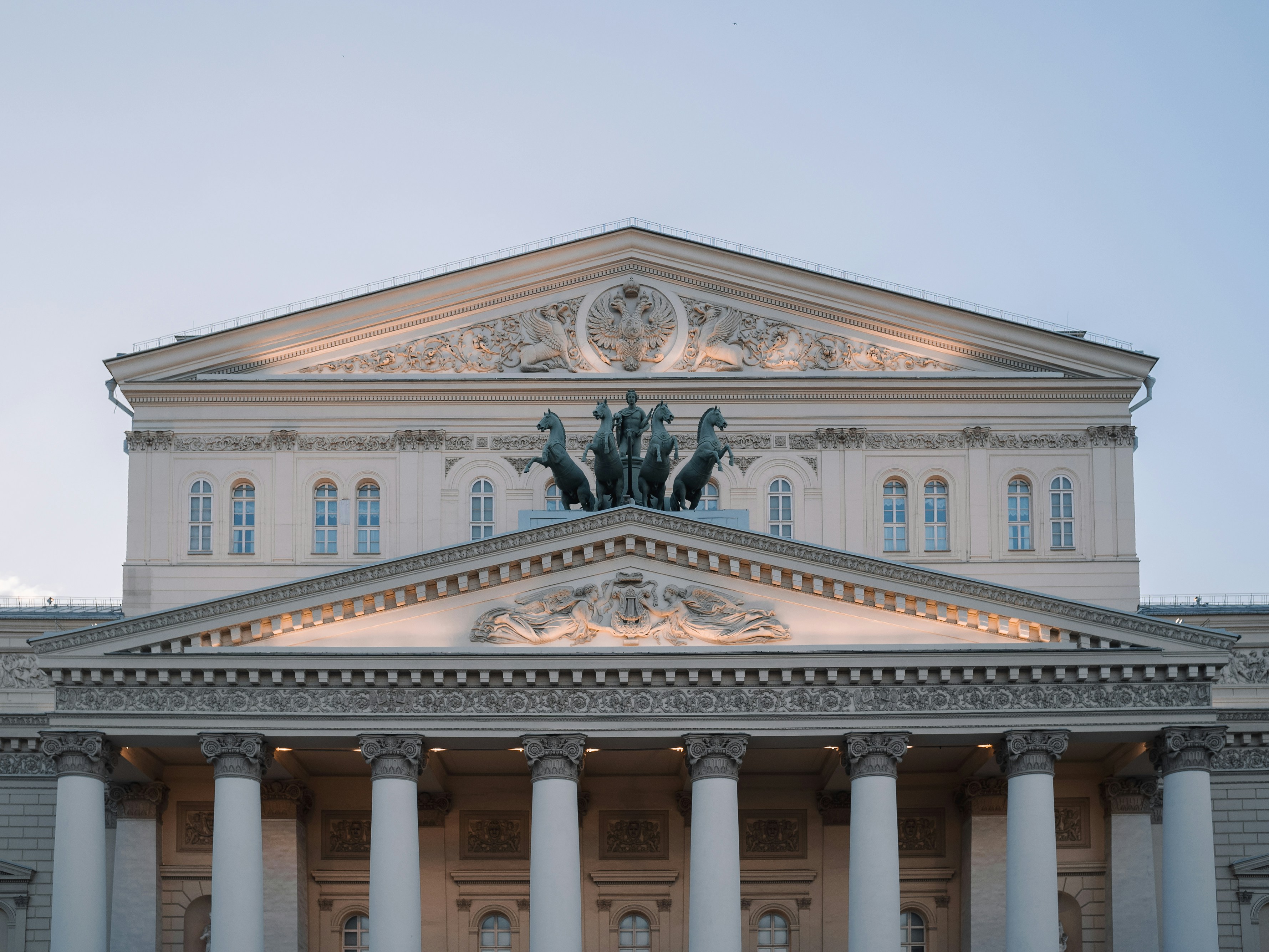 Bolshoi Theatre (2026) – Best of TikTok, Instagram \u0026 Reddit Travel Guide, image size:1080x810