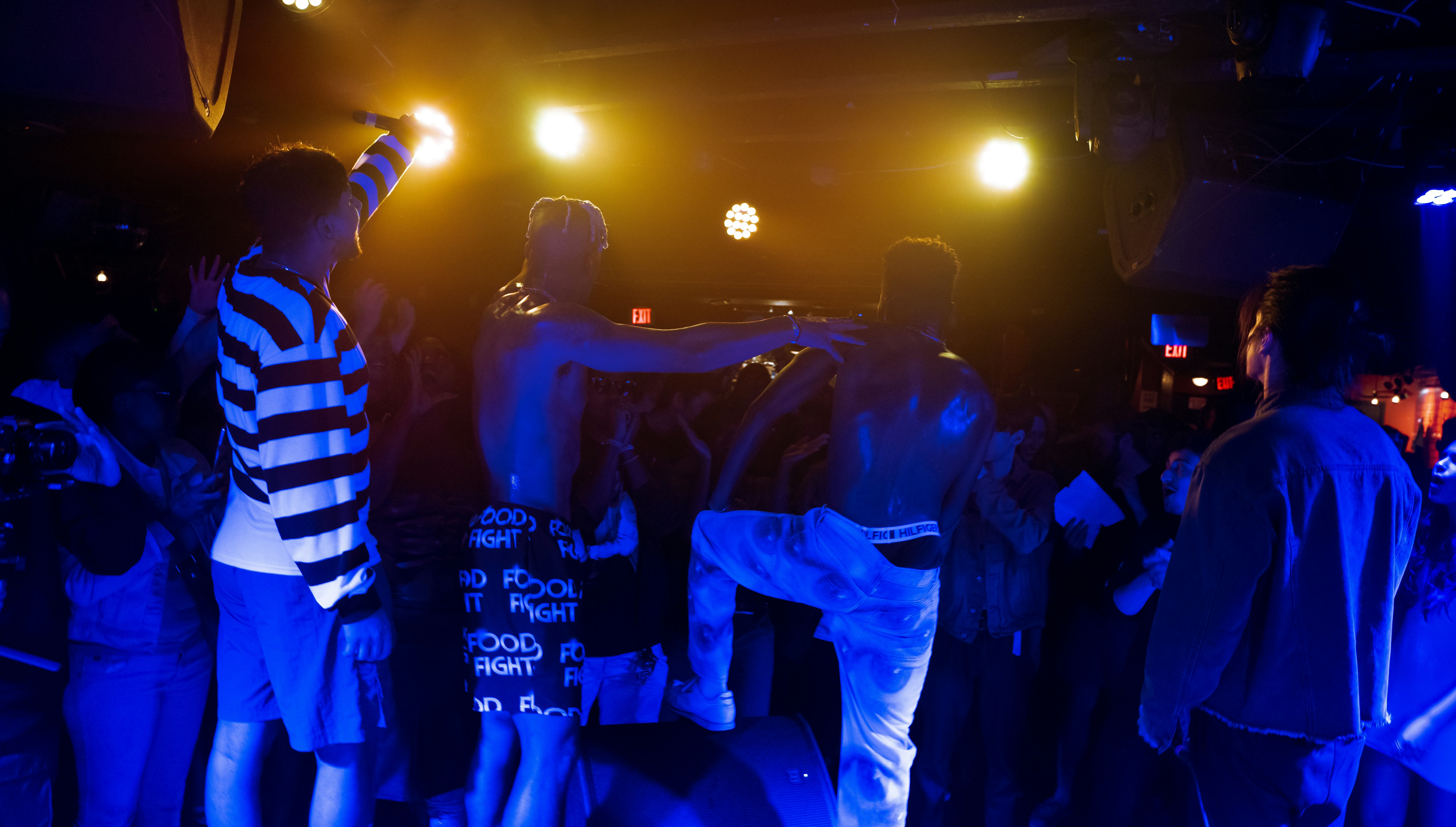 Image de Plongée dans l’univers sombre et énergétique de Diagnostix