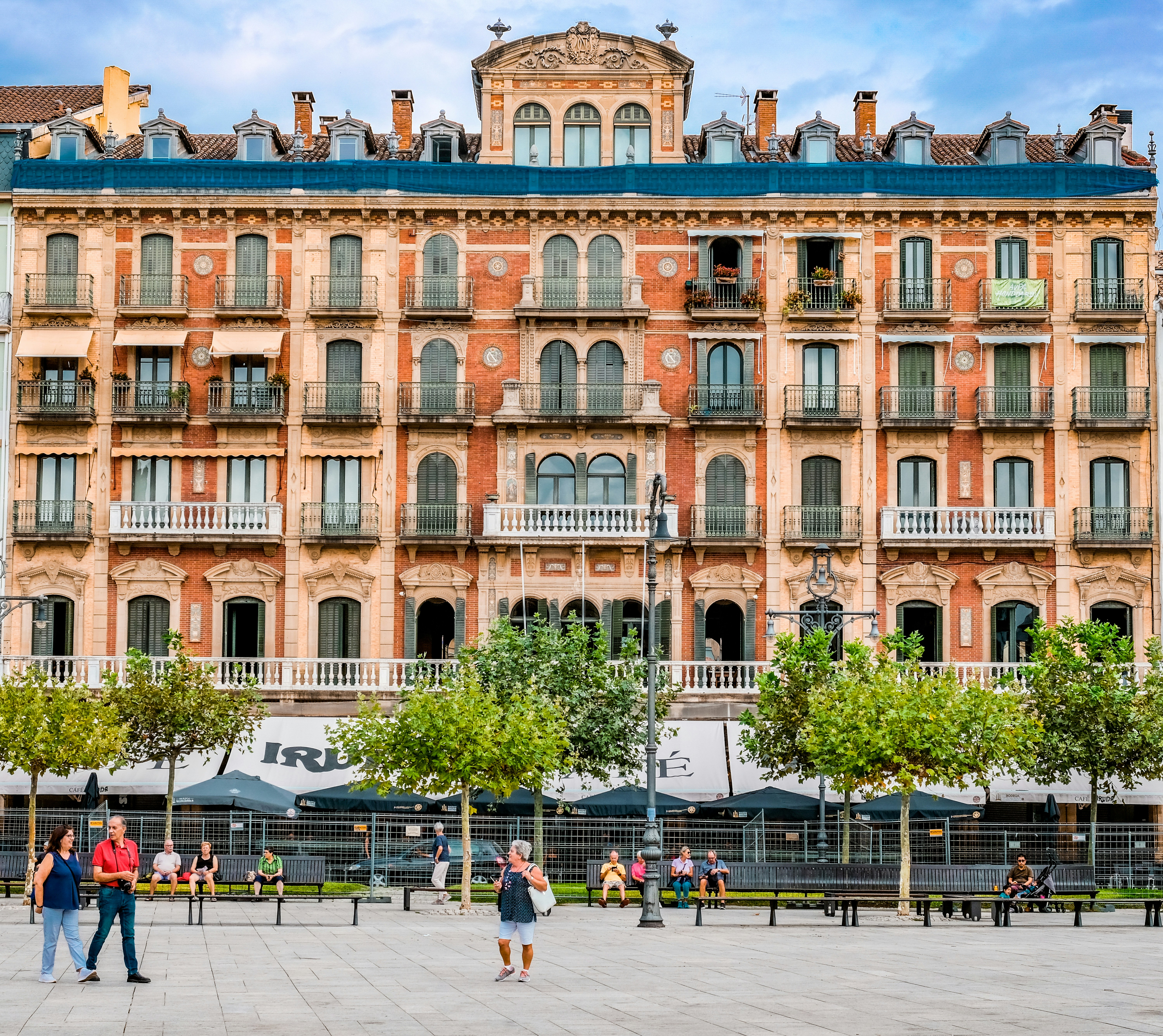 Explora la Ciudadela de Pamplona