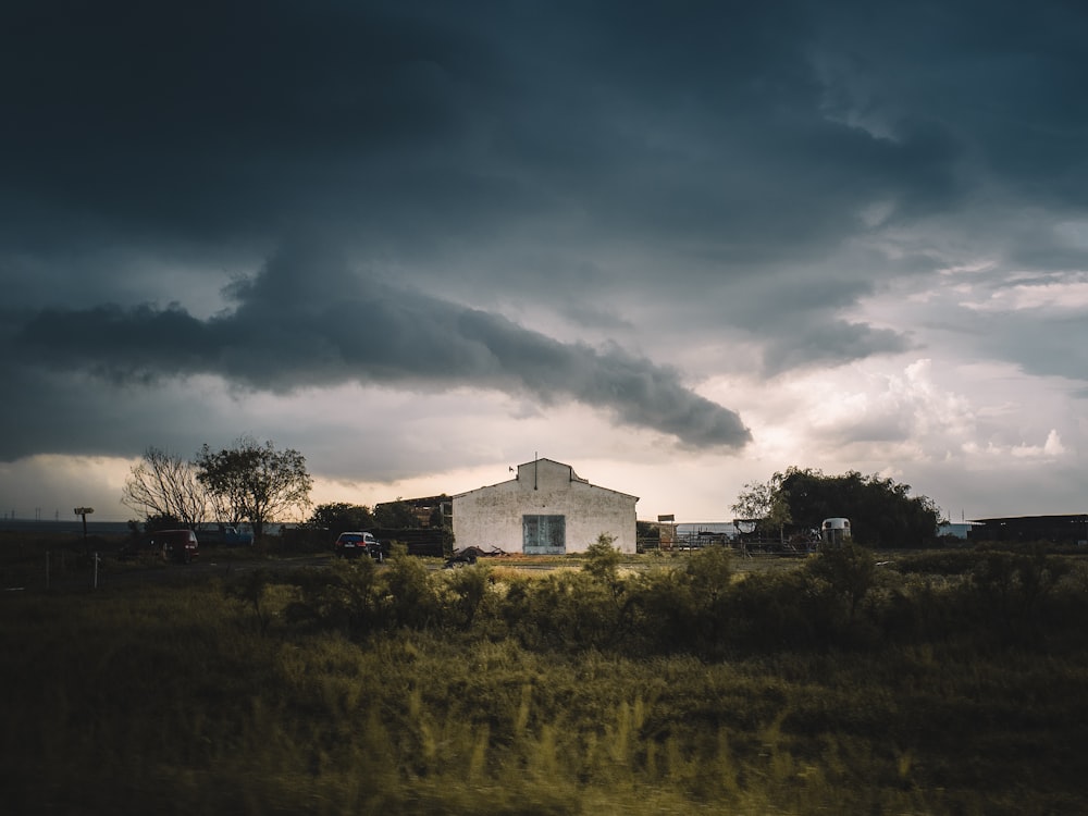 a building with a cloudy sky