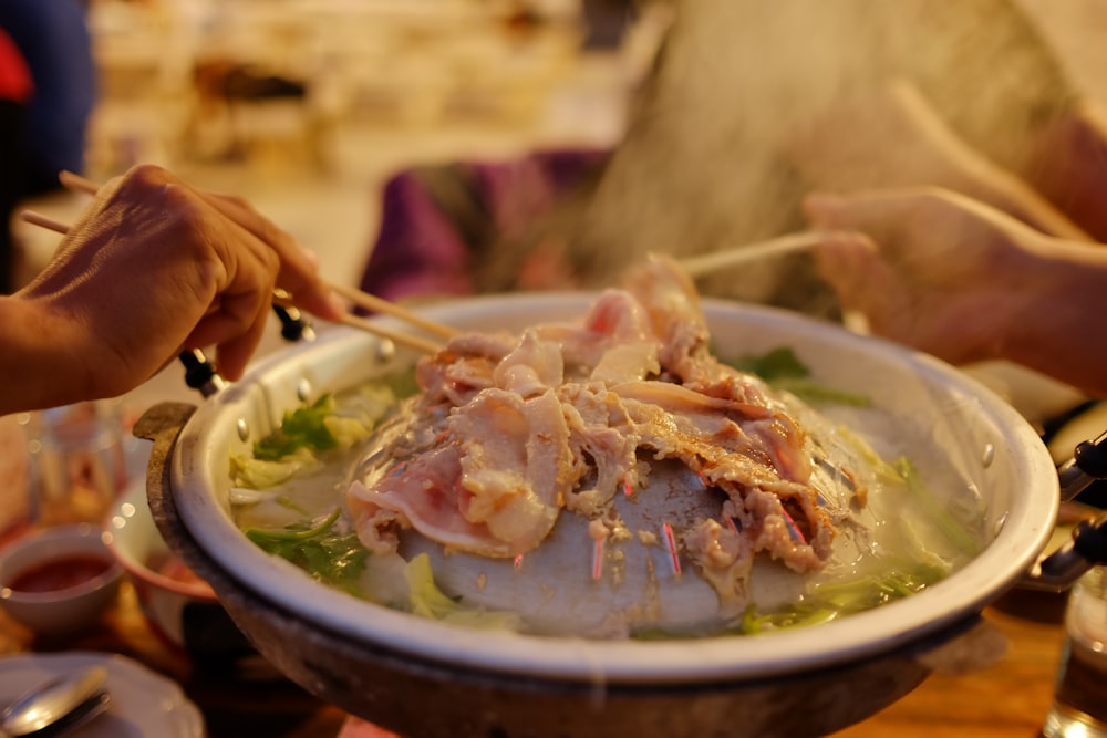 食べ物のボウル