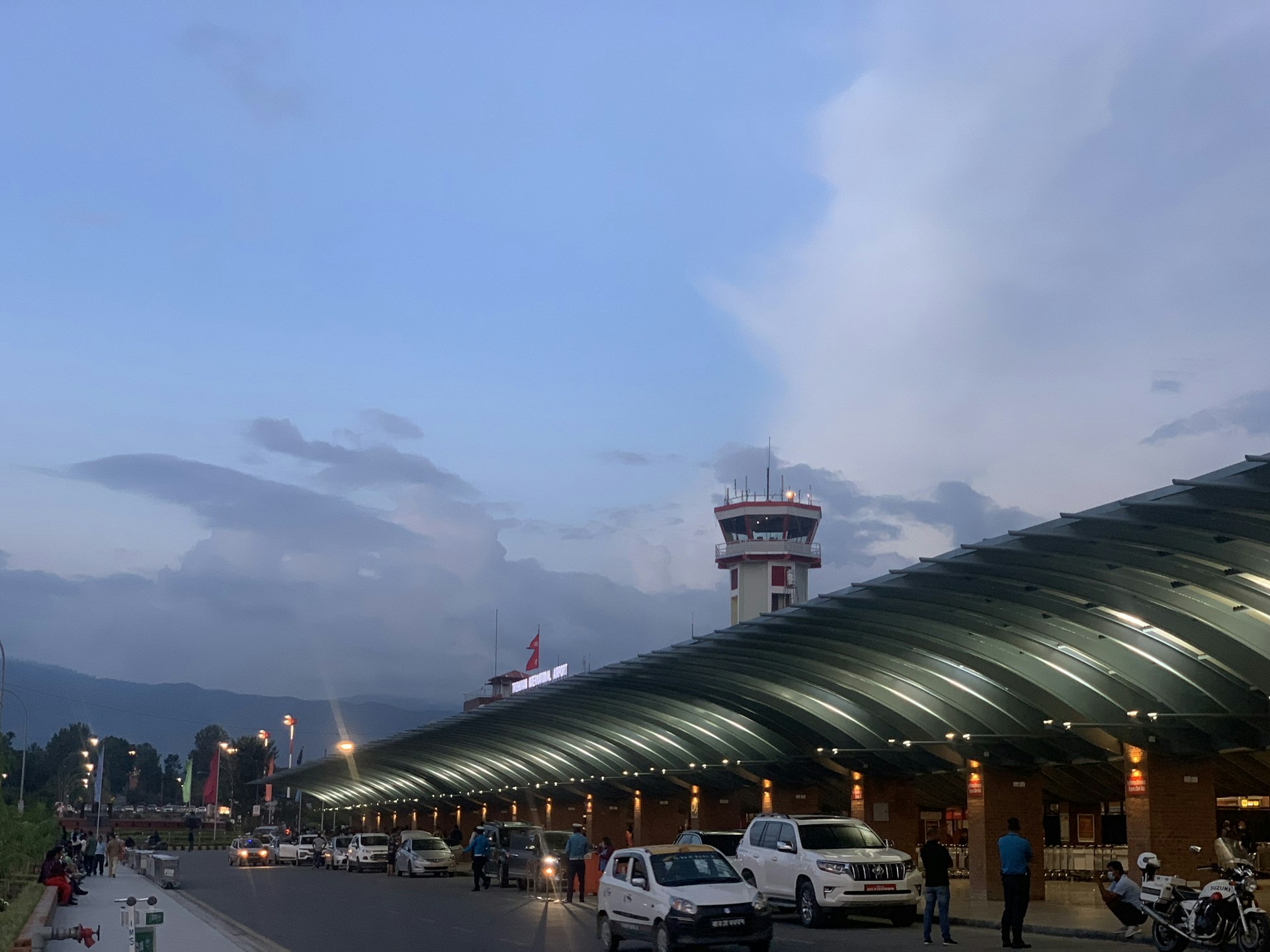 black and brown leather padded tub sofa
