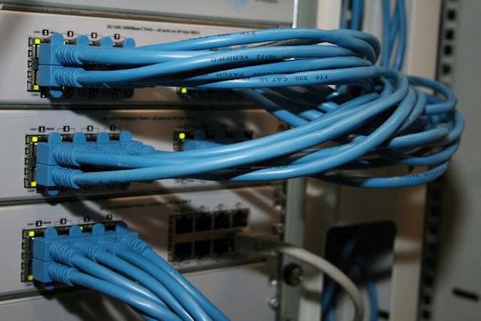 Guide: Dedicated Server for E-commerce: Why Online Stores Need Dedicated Hosting