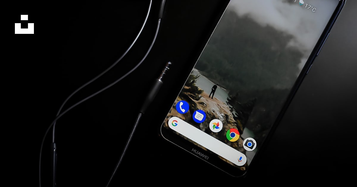 A black rectangular device with a screen photo – Free Phone Image on ...