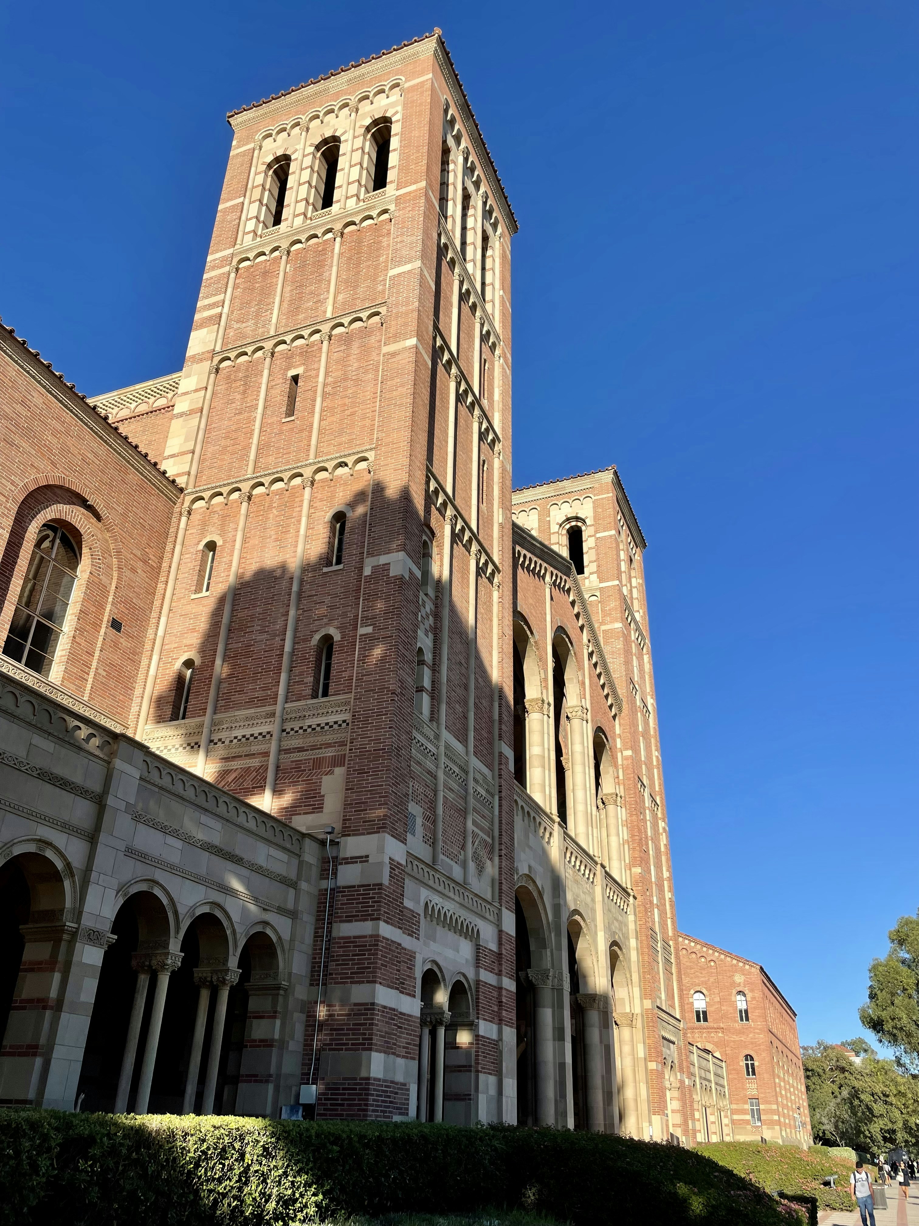 a large brick building