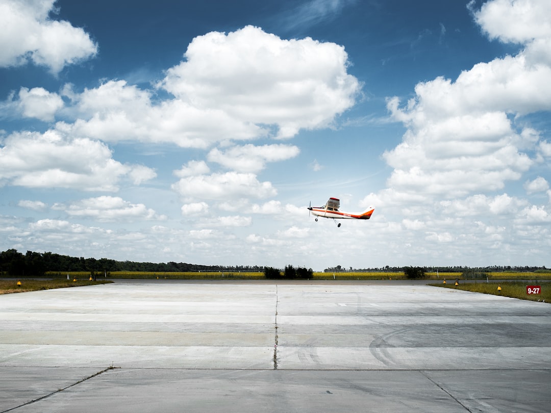an airplane flying over a runway, CXV - Airshow. Support me: https://www.buymeacoffee.com/ant746