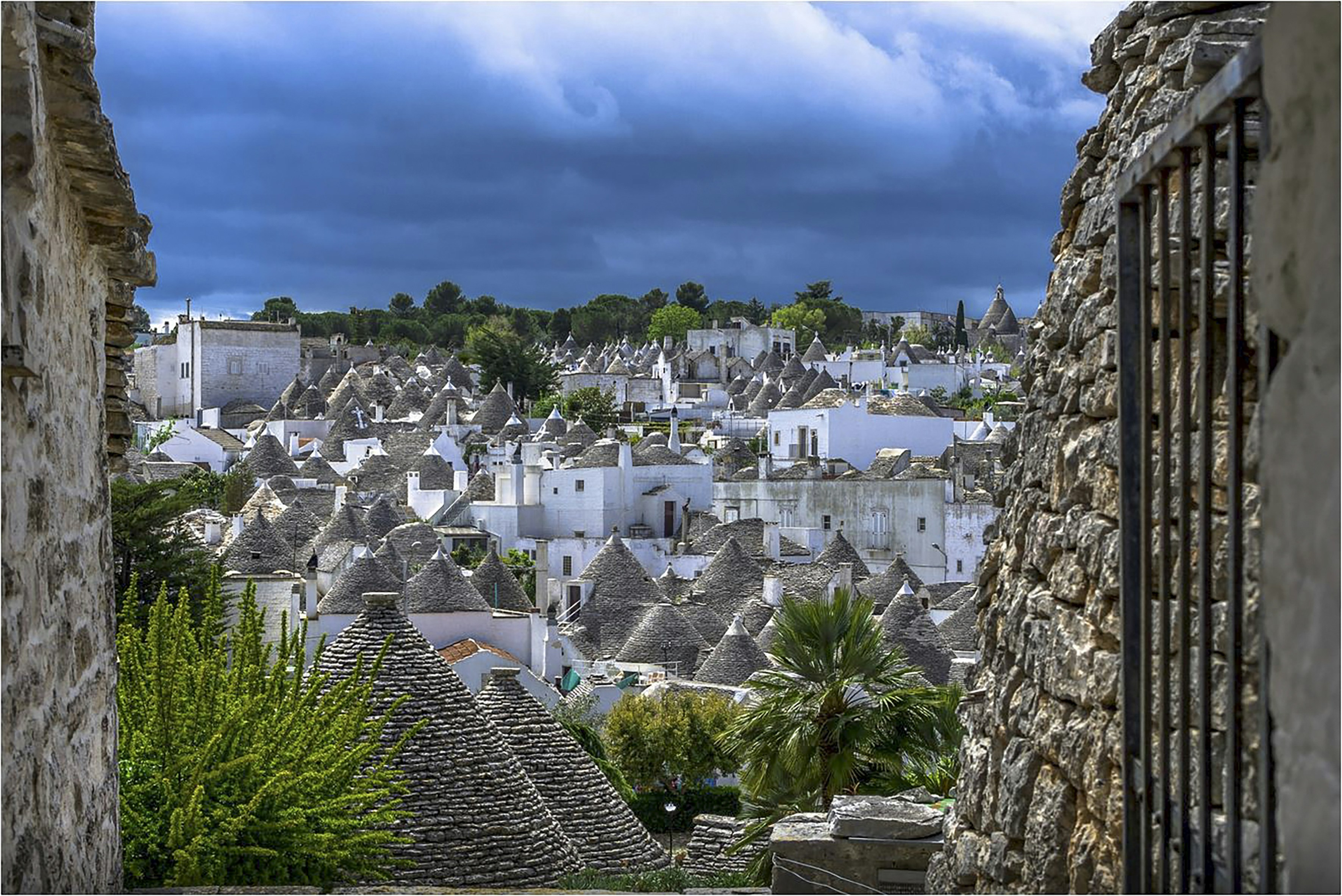Alberobello, sito UNESCO, panorama dal rione Aia Piccola
