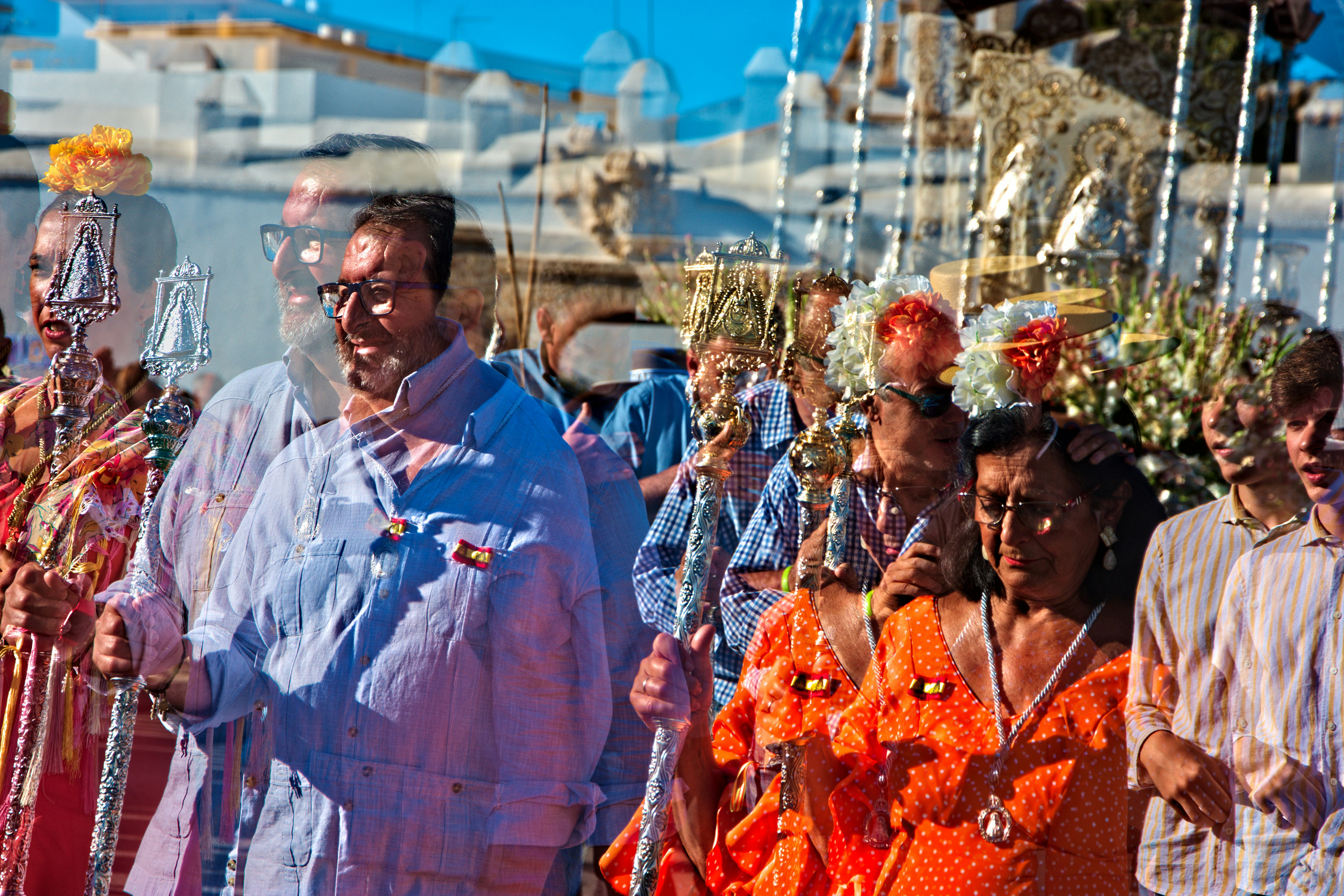 a group of people wearing traditional clothing