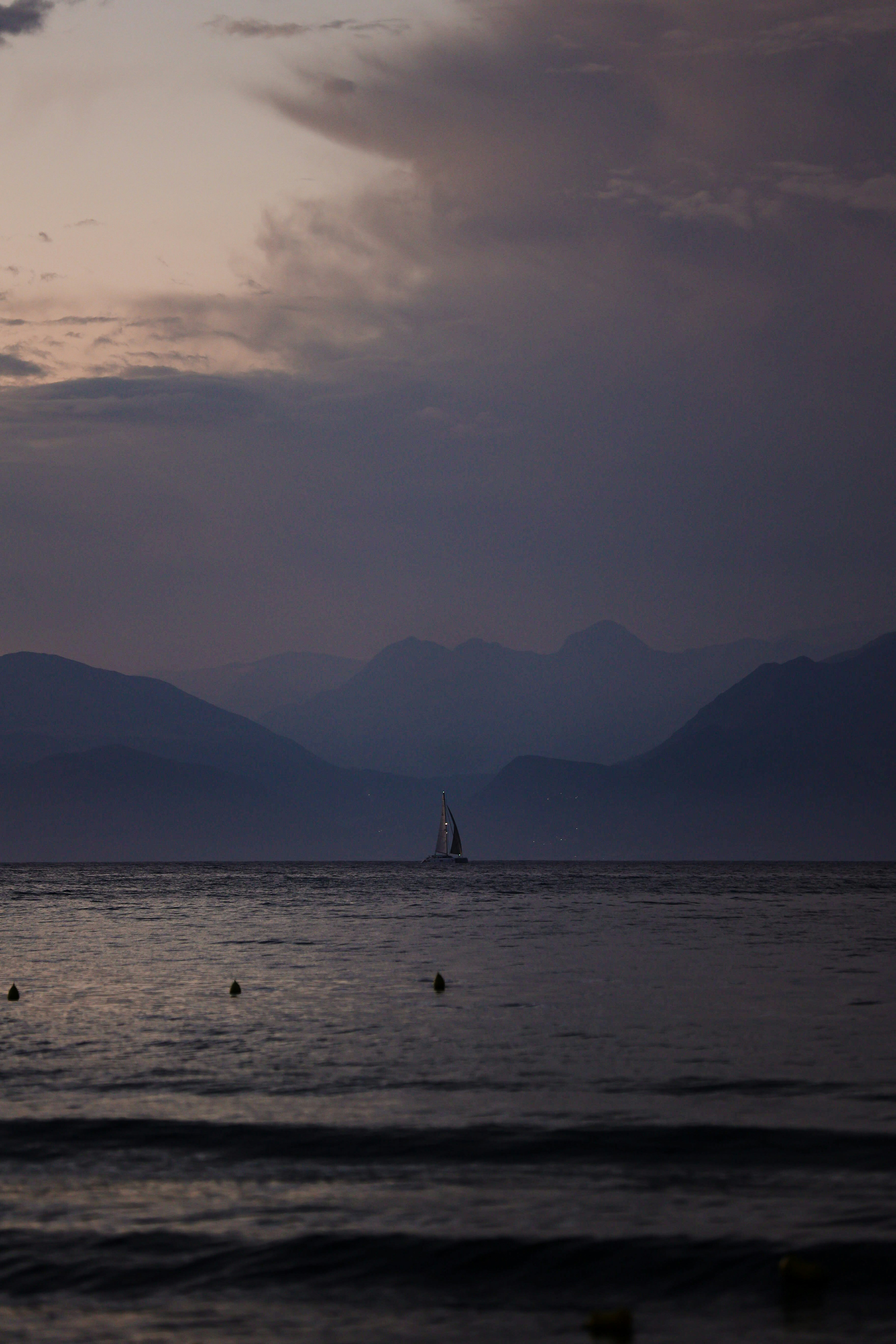 Photo by dimjees