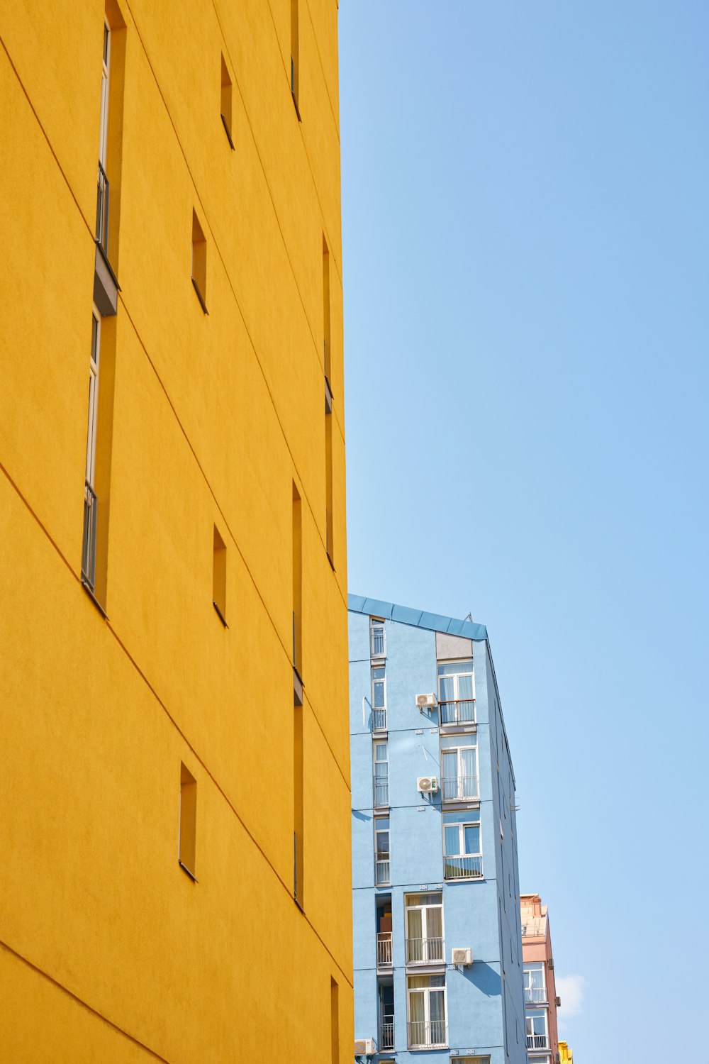 a building with a blue sky