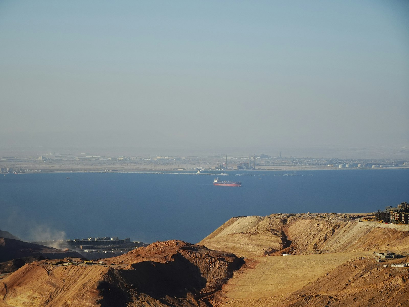 The Red Sea Effect: Freight Rates Double as Ships Go the Long Way