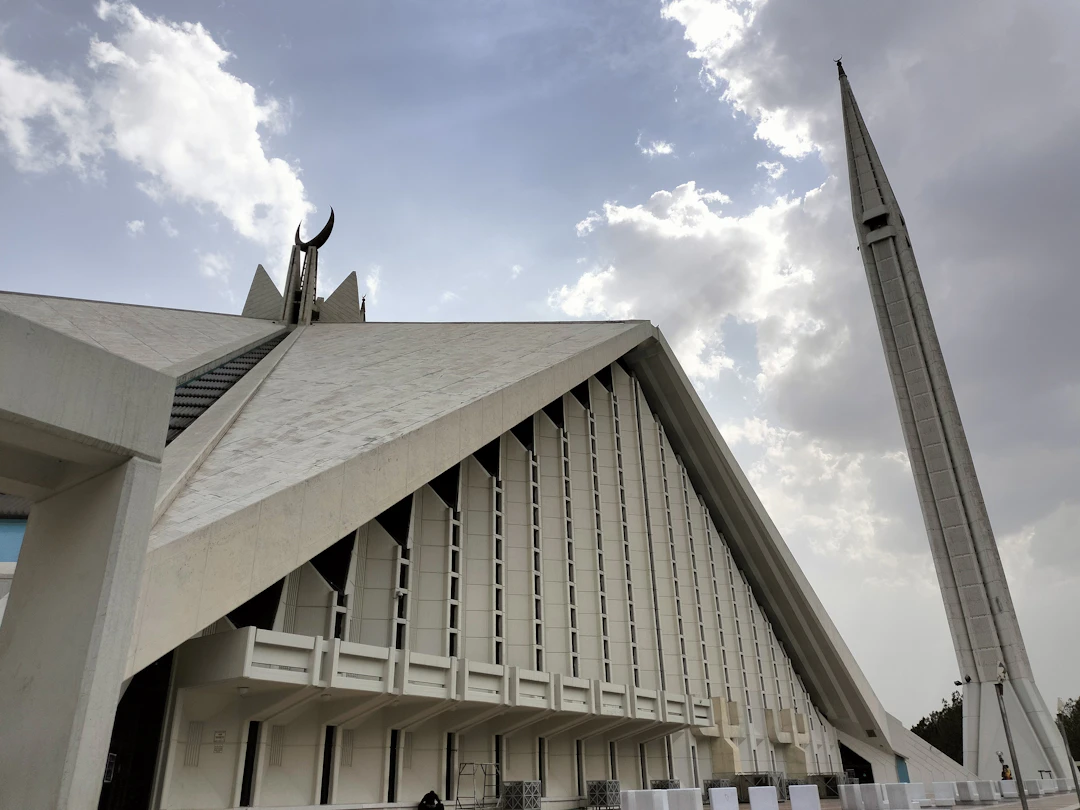 4-Day Luxury Travel Itinerary Pakistan: Islamabad & Lahore